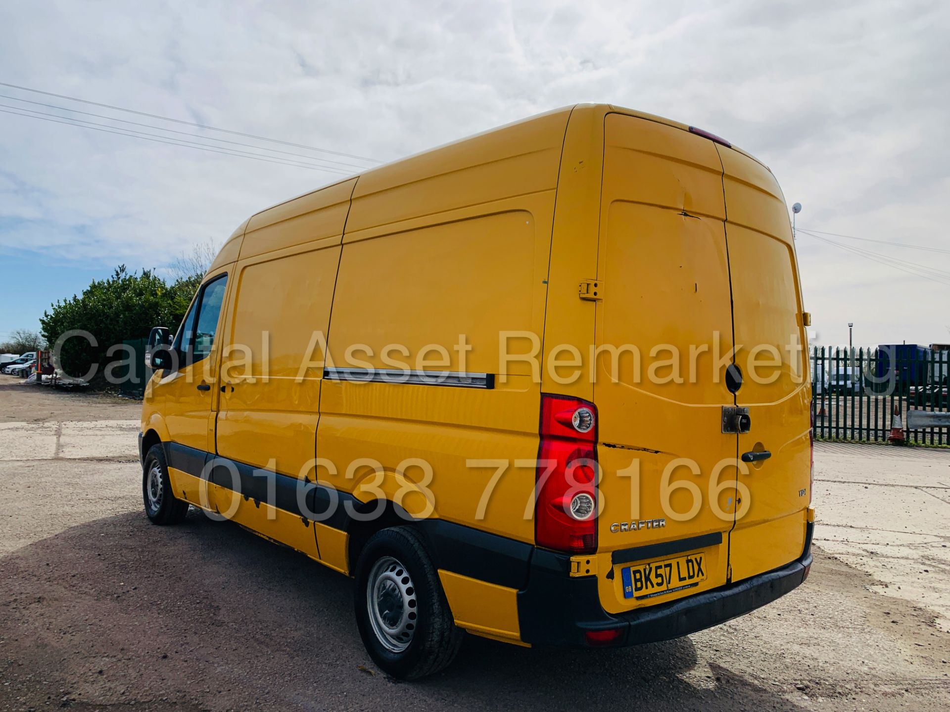 (On Sale) VOLKSWAGEN CRAFTER CR35 *MWB HI-ROOF* (57 REG) '2.5 TDI - 6 SPEED' *117,000 MILES ONLY* - Image 7 of 33