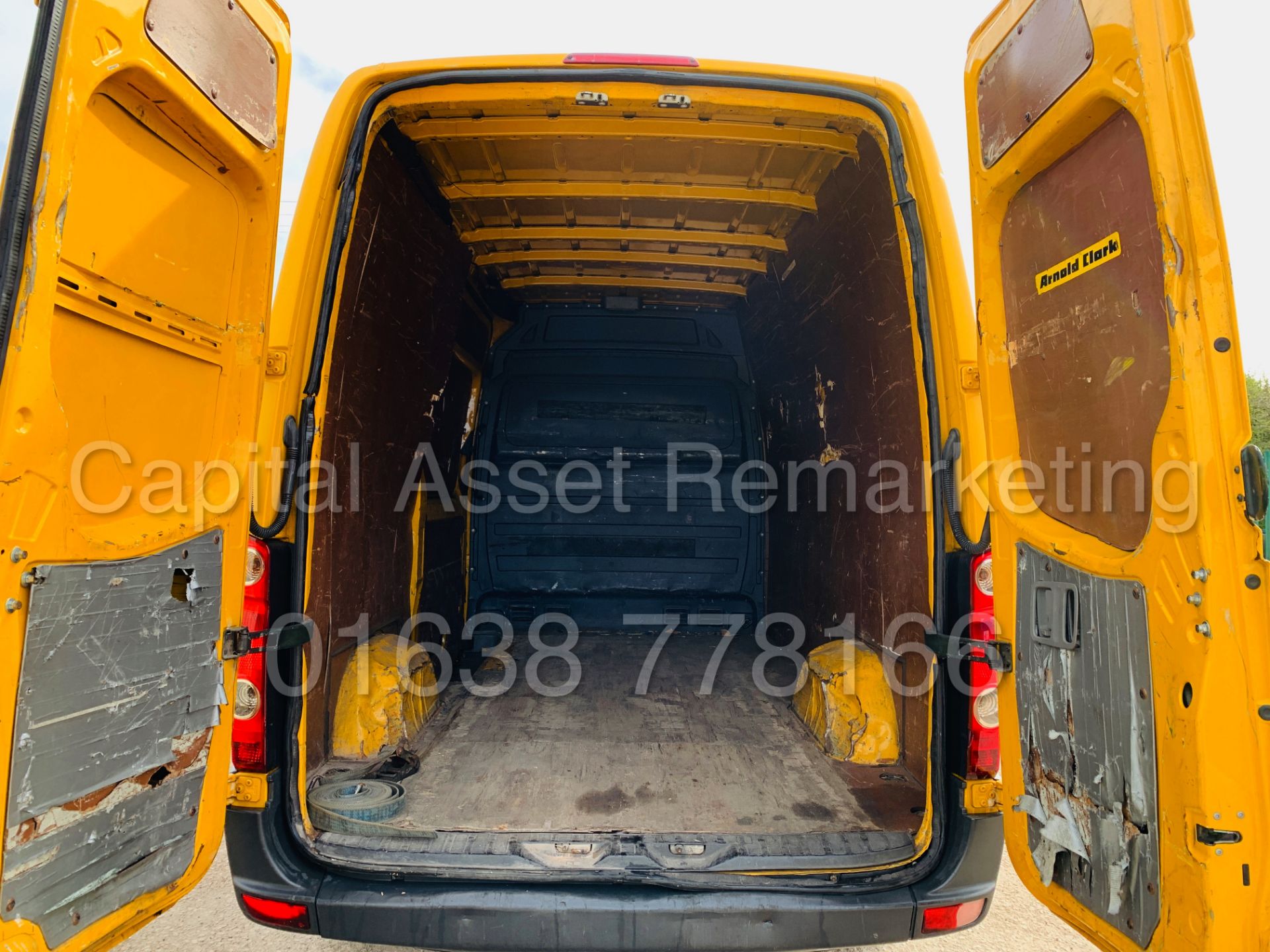(On Sale) VOLKSWAGEN CRAFTER CR35 *MWB HI-ROOF* (57 REG) '2.5 TDI - 6 SPEED' *117,000 MILES ONLY* - Image 20 of 33