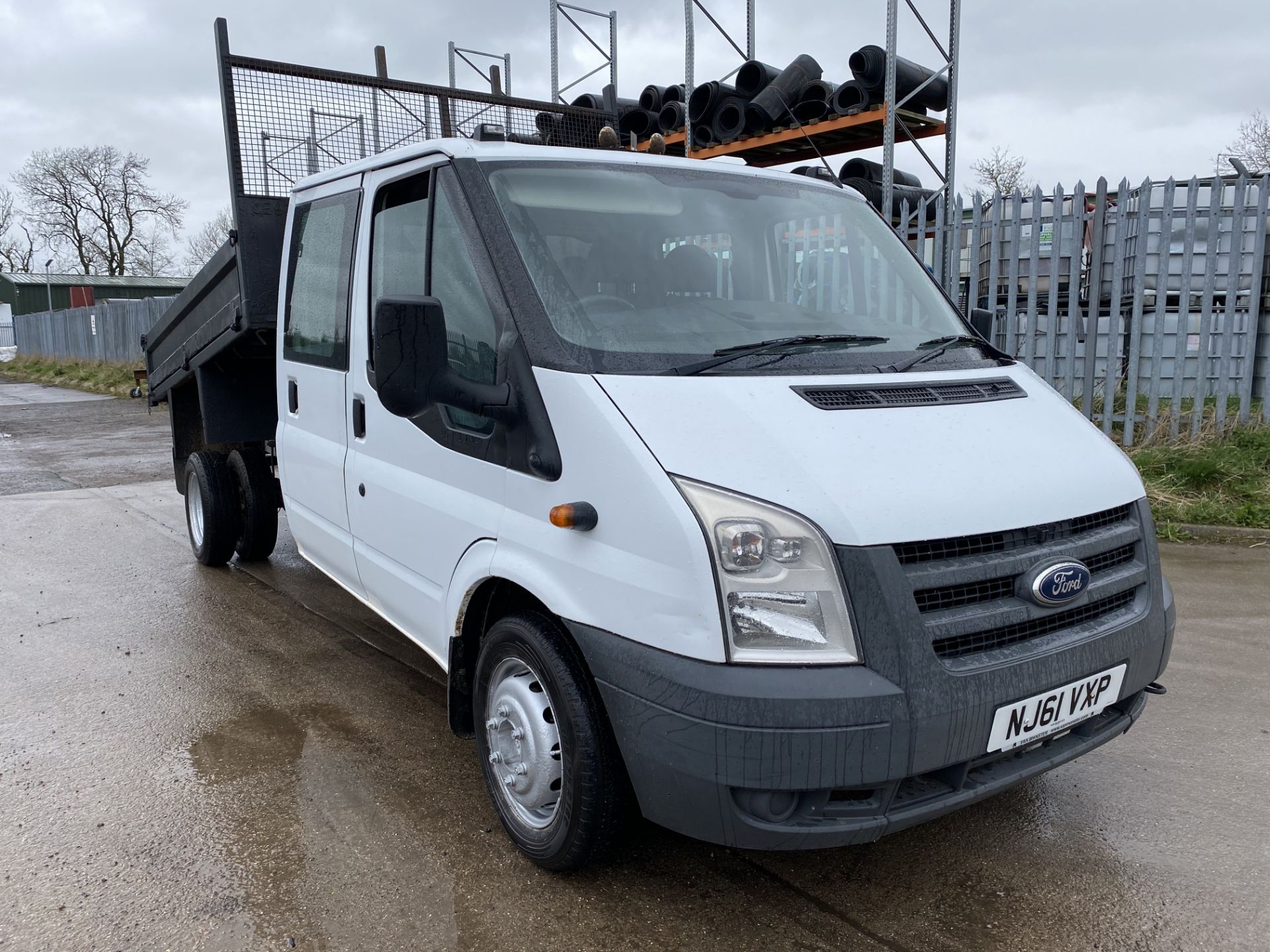 FORD TRANSIT T350L 2.4TDCI "LWB" DOUBLE CAB TIPPER - 61 REG - LOW MILEAGE - 3500KG GROSS - LOOK!!! - Image 3 of 18