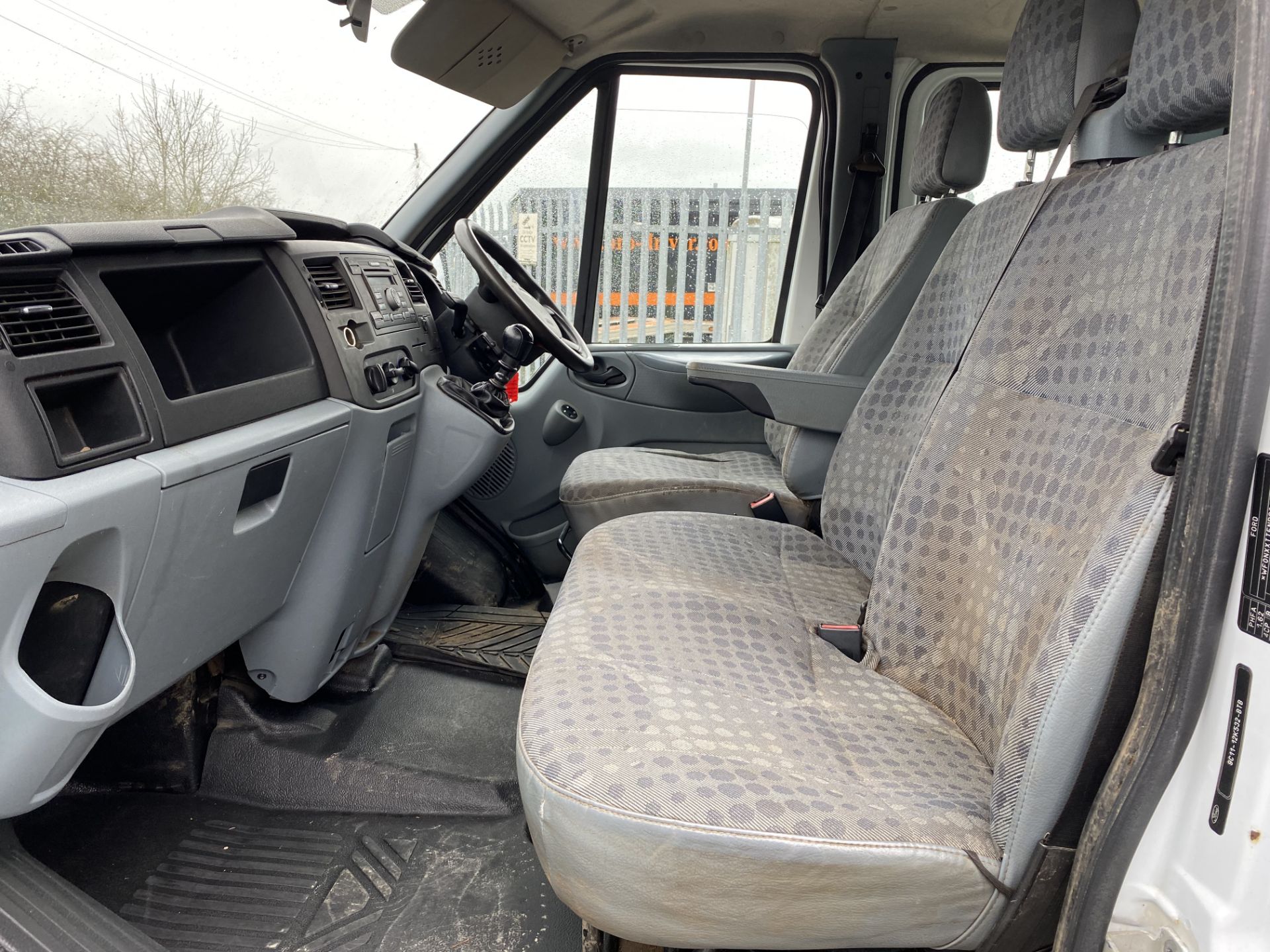 FORD TRANSIT T350L 2.4TDCI "LWB" DOUBLE CAB TIPPER - 61 REG - LOW MILEAGE - 3500KG GROSS - LOOK!!! - Image 13 of 18