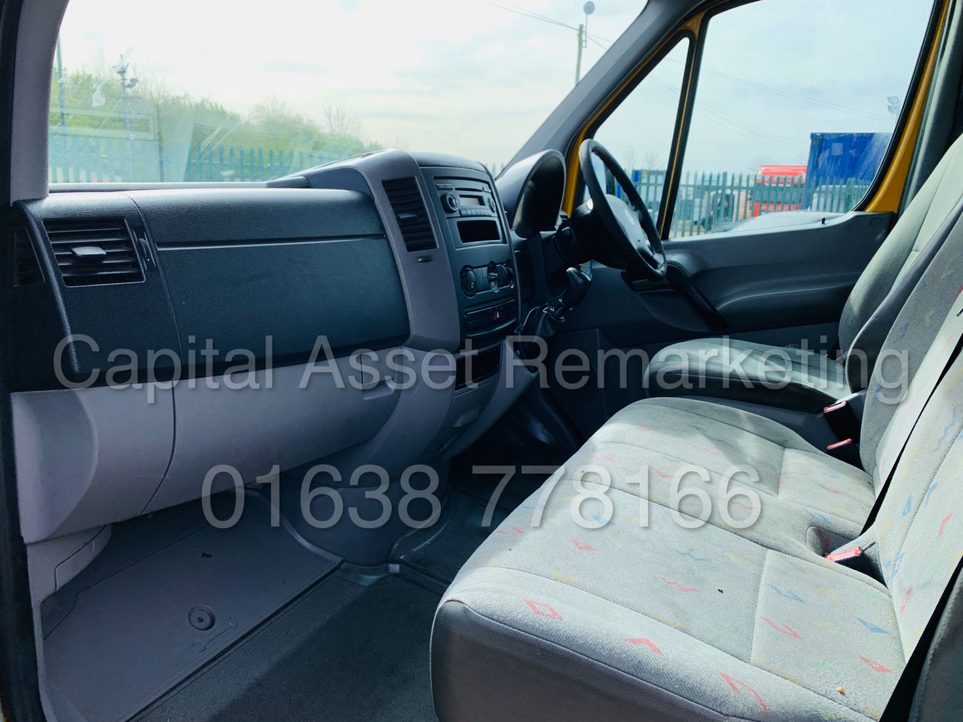 (On Sale) VOLKSWAGEN CRAFTER CR35 *MWB HI-ROOF* (57 REG) '2.5 TDI - 6 SPEED' *117,000 MILES ONLY* - Image 17 of 33
