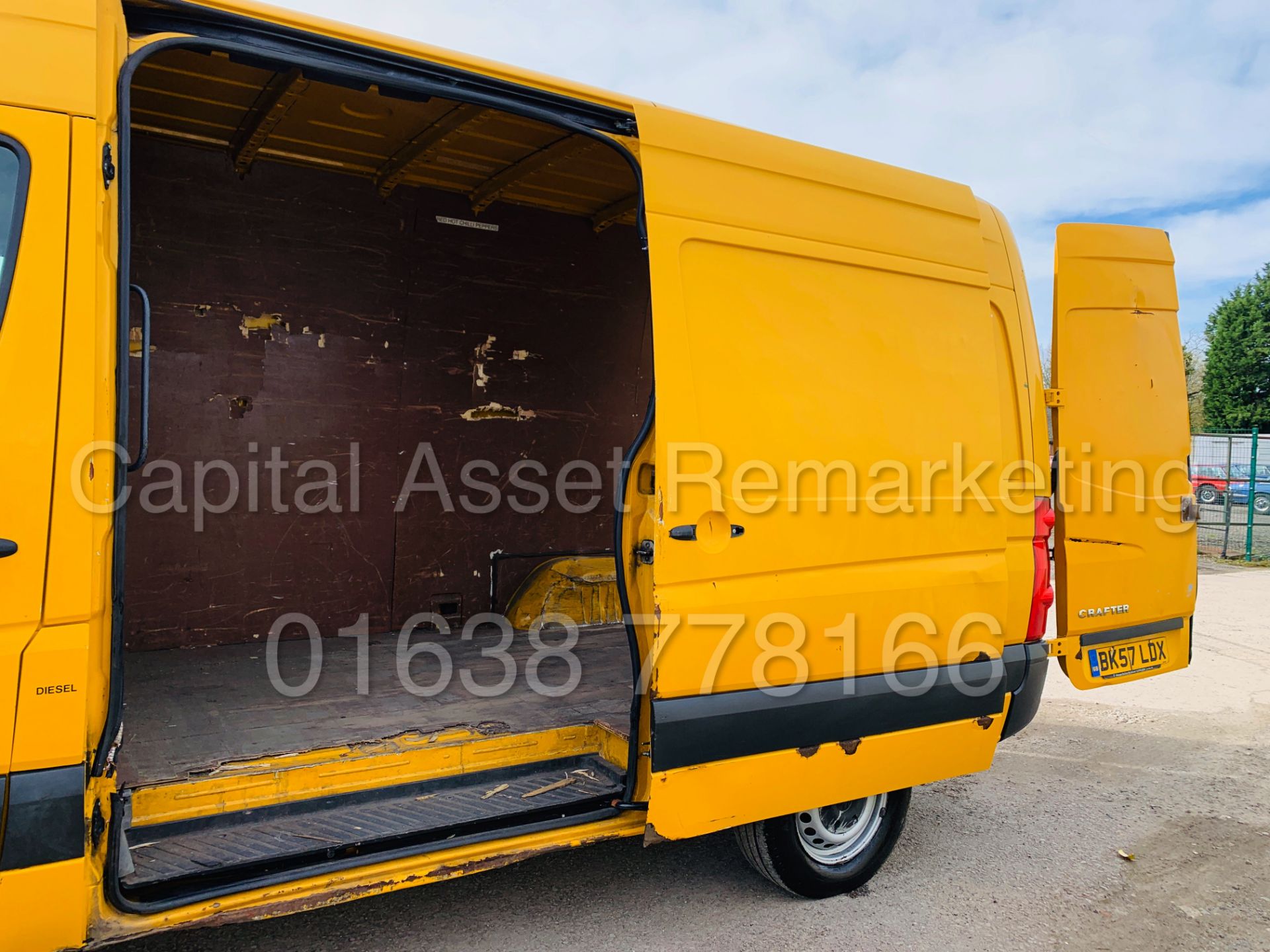 (On Sale) VOLKSWAGEN CRAFTER CR35 *MWB HI-ROOF* (57 REG) '2.5 TDI - 6 SPEED' *117,000 MILES ONLY* - Image 21 of 33