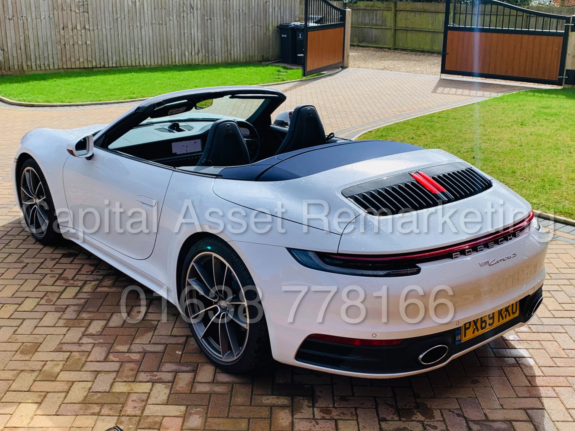 On Sale PORSCHE 911 CARRERA S-A *CABRIOLET* (2020 - NEW 992 MODEL) AUTO -SAT NAV - CHRONO PACK *WOW* - Image 11 of 82