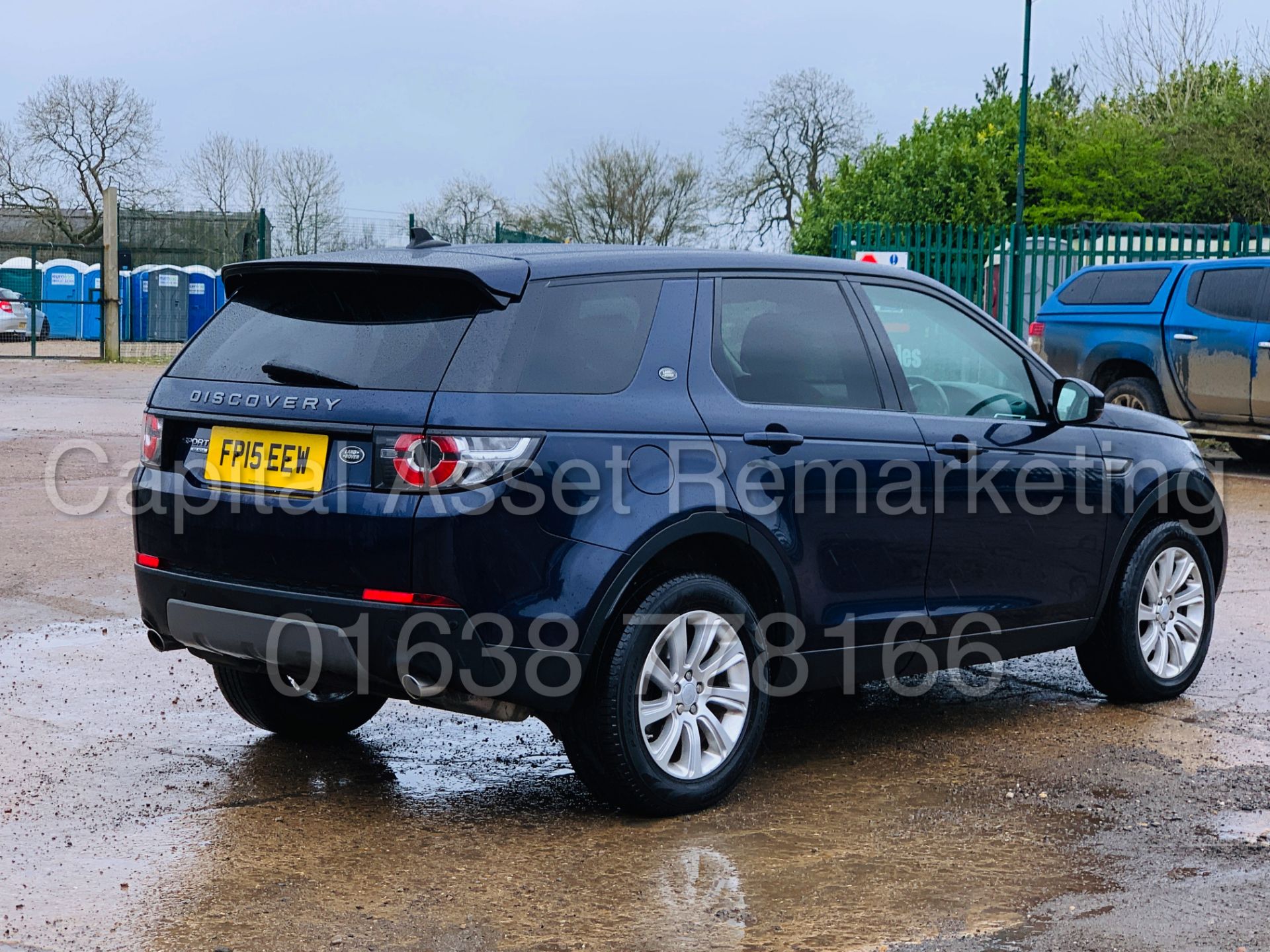 (On Sale) LAND ROVER DISCOVERY SPORT *SE TECH* 7 SEATER SUV (2015) '2.2 SD4-AUTO' *LEATHER-SAT NAV* - Image 14 of 57