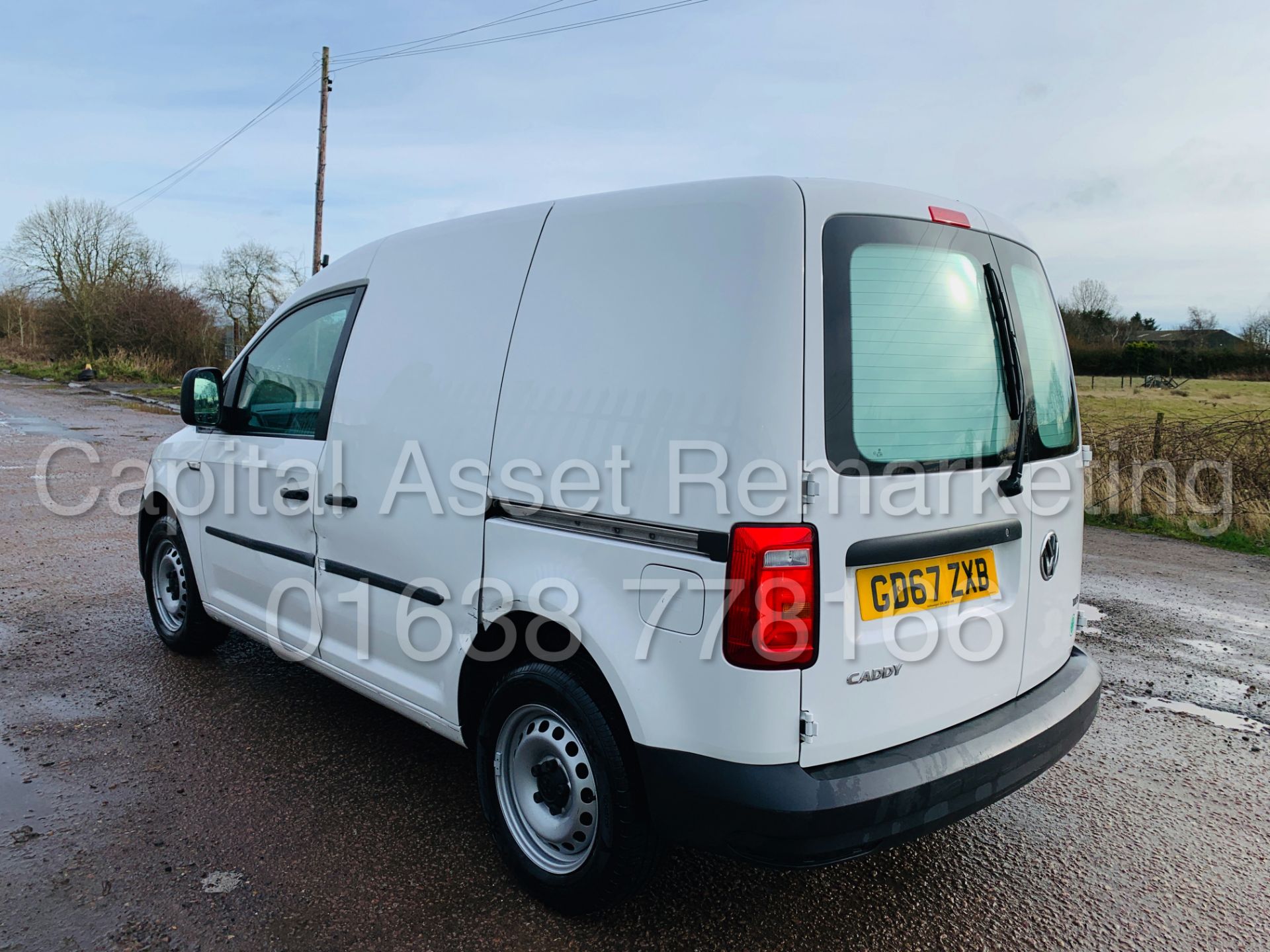 (On Sale) VOLKSWAGEN CADDY C20 *SWB-PANEL VAN* (2018-NEW MODEL) '2.0 TDI - EURO 6' *U-LEZ* (1 OWNER) - Image 8 of 39