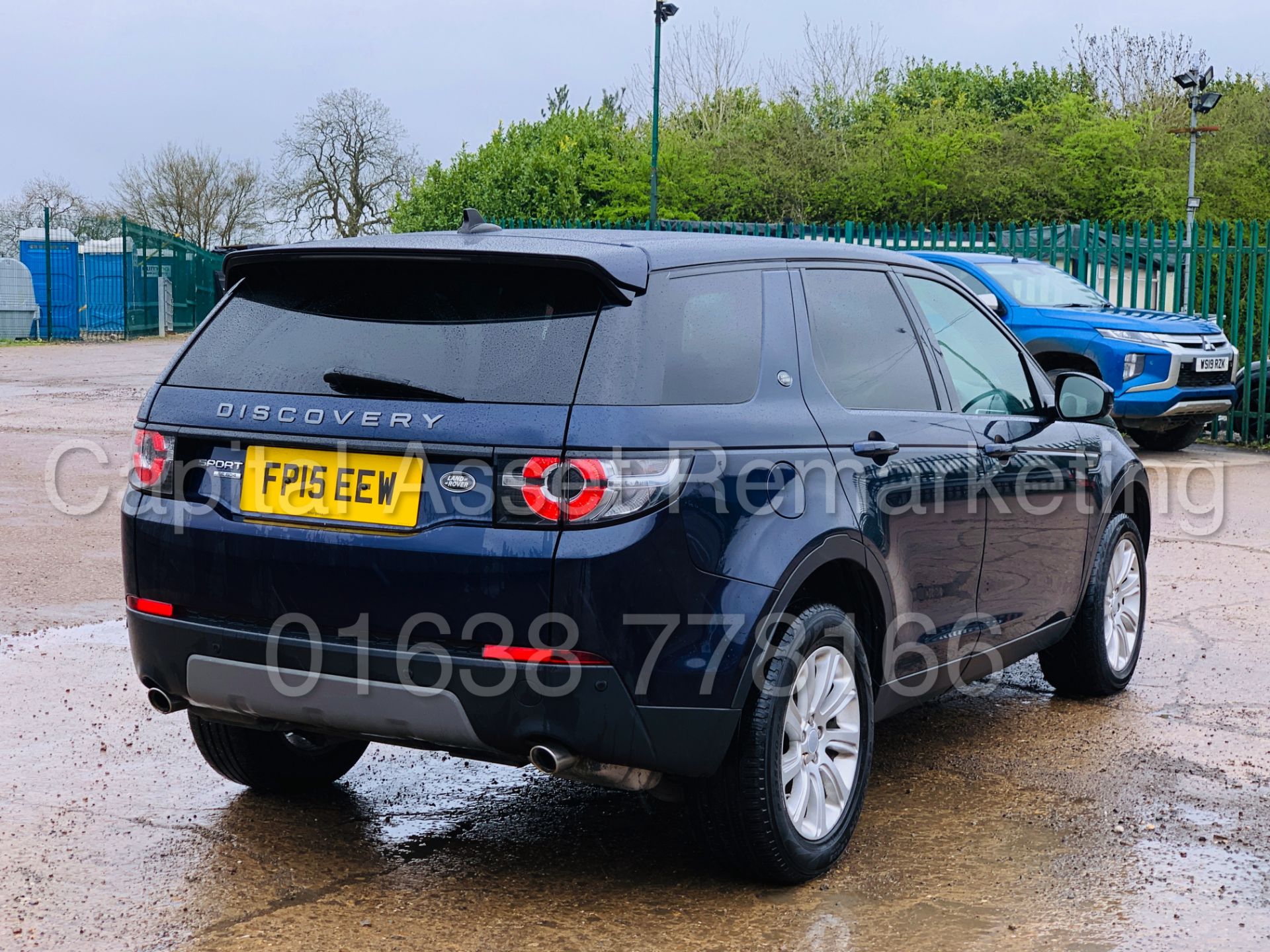 (On Sale) LAND ROVER DISCOVERY SPORT *SE TECH* 7 SEATER SUV (2015) '2.2 SD4-AUTO' *LEATHER-SAT NAV* - Image 13 of 57