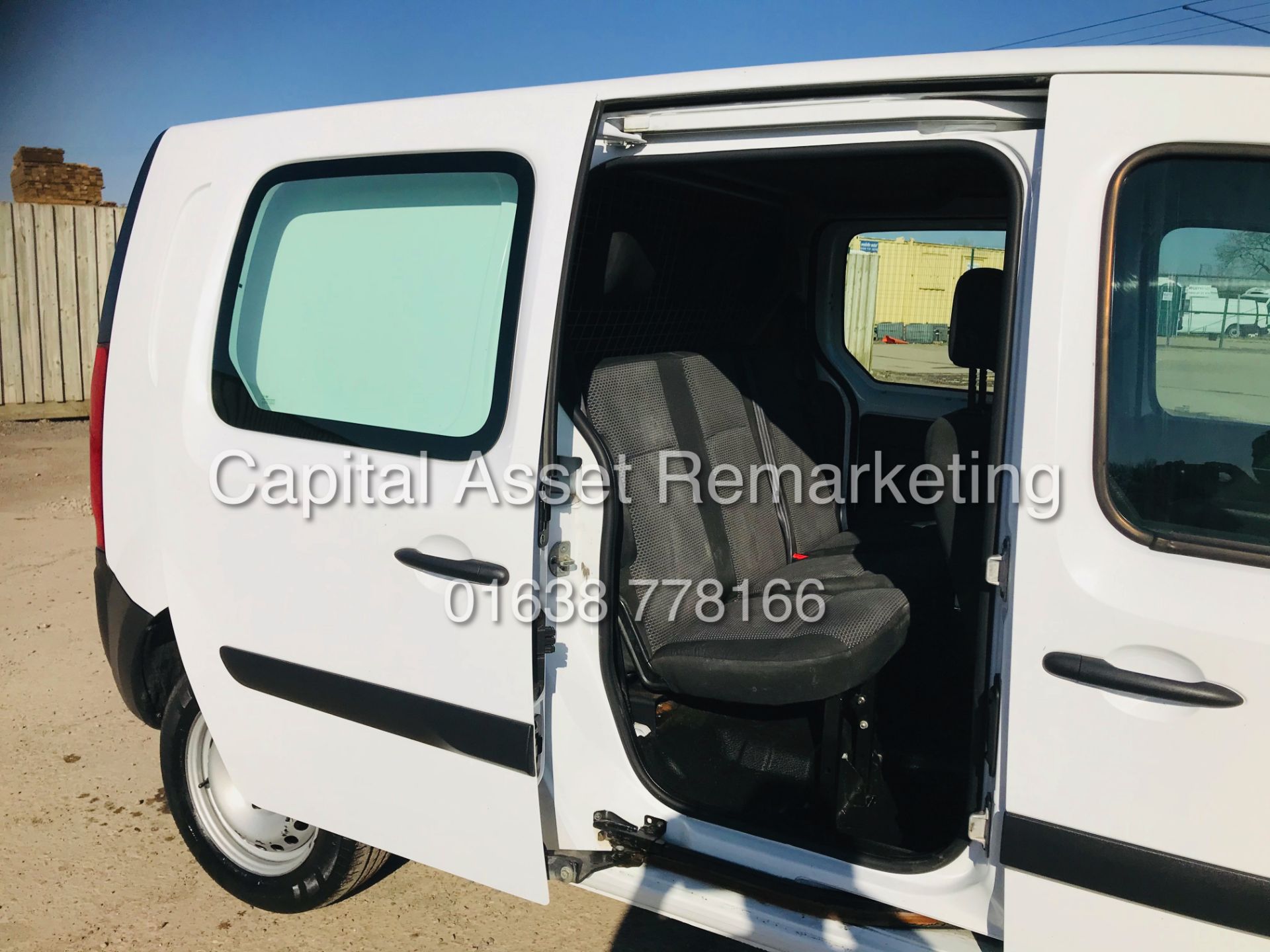 (On Sale) MERCEDES CITAN 109 CDI *XLWB - 5 SEATER CREW VAN* (65 REG) *CRUISE* (1 OWNER-FULL HISTORY) - Image 34 of 38