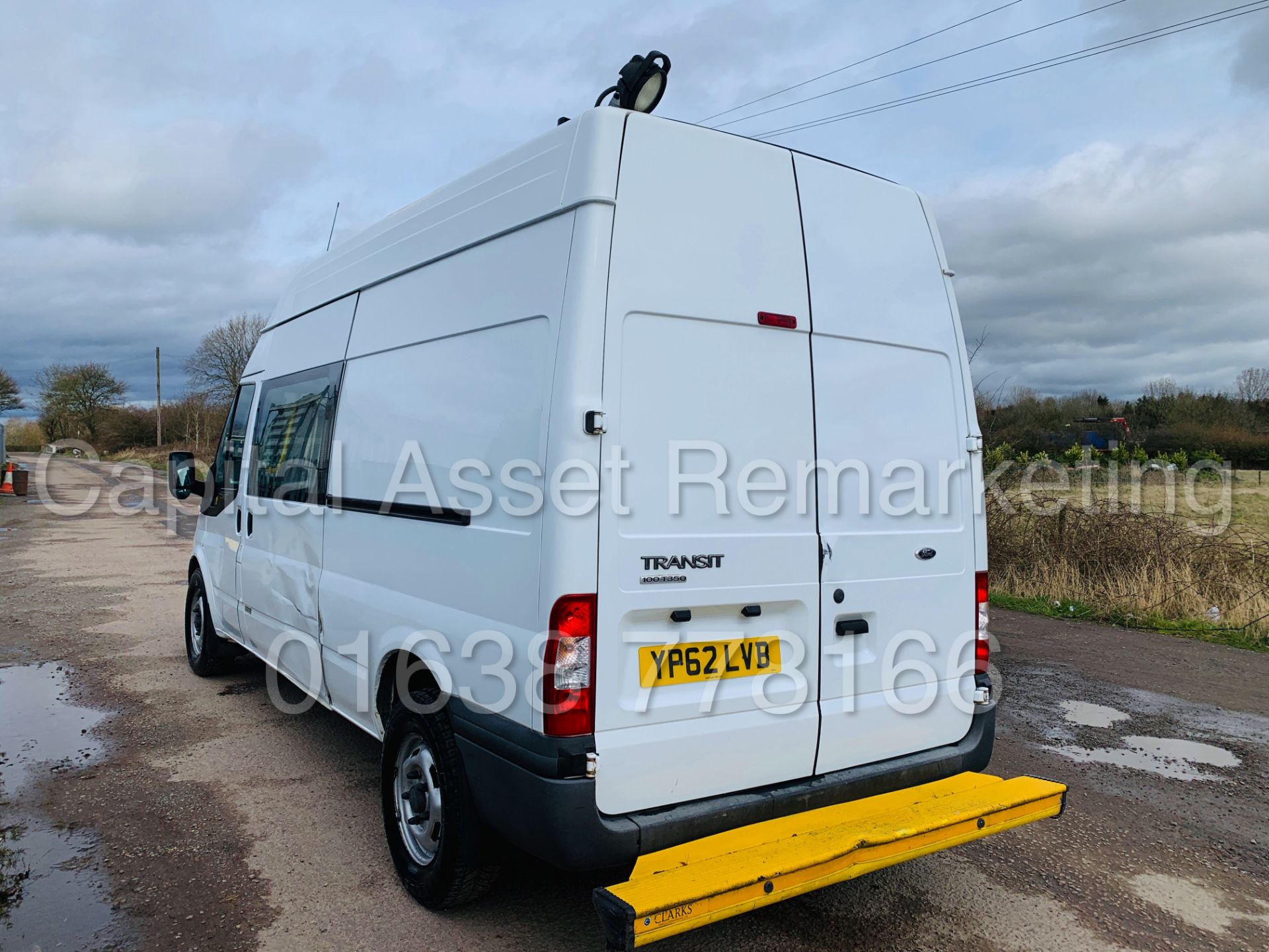 FORD TRANSIT T350 *LWB - 6 SEATER MESSING UNIT* (2013 MODEL) '2.2 TDCI' *CLARKS CONVERSION* - Image 8 of 43