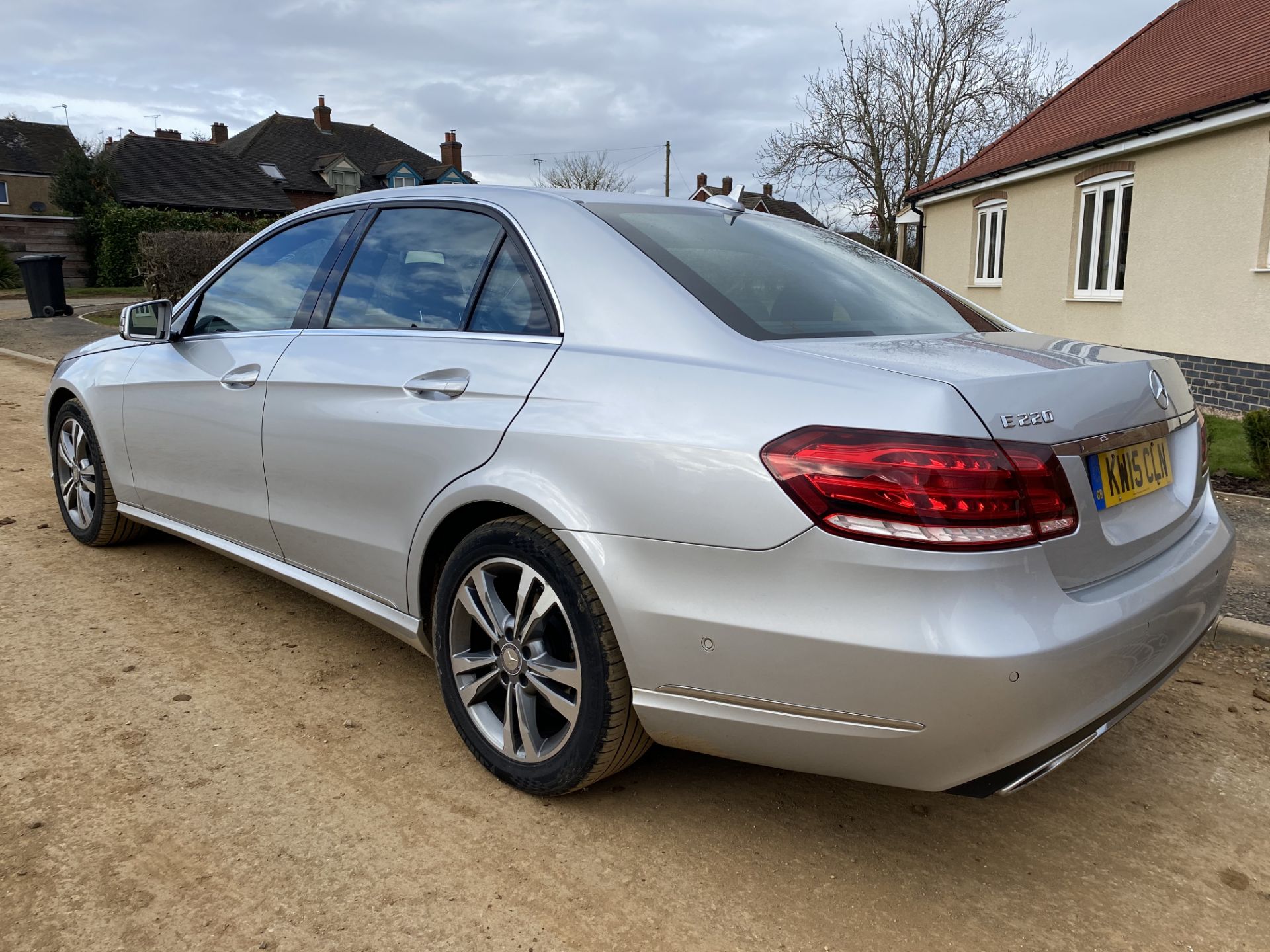 On Sale MERCEDES E220d SPECIAL EQUIPMENT 7G TRONIC AUTO - 15 REG - SAT NAV - LEATHER - HUGE SPEC - Image 5 of 25