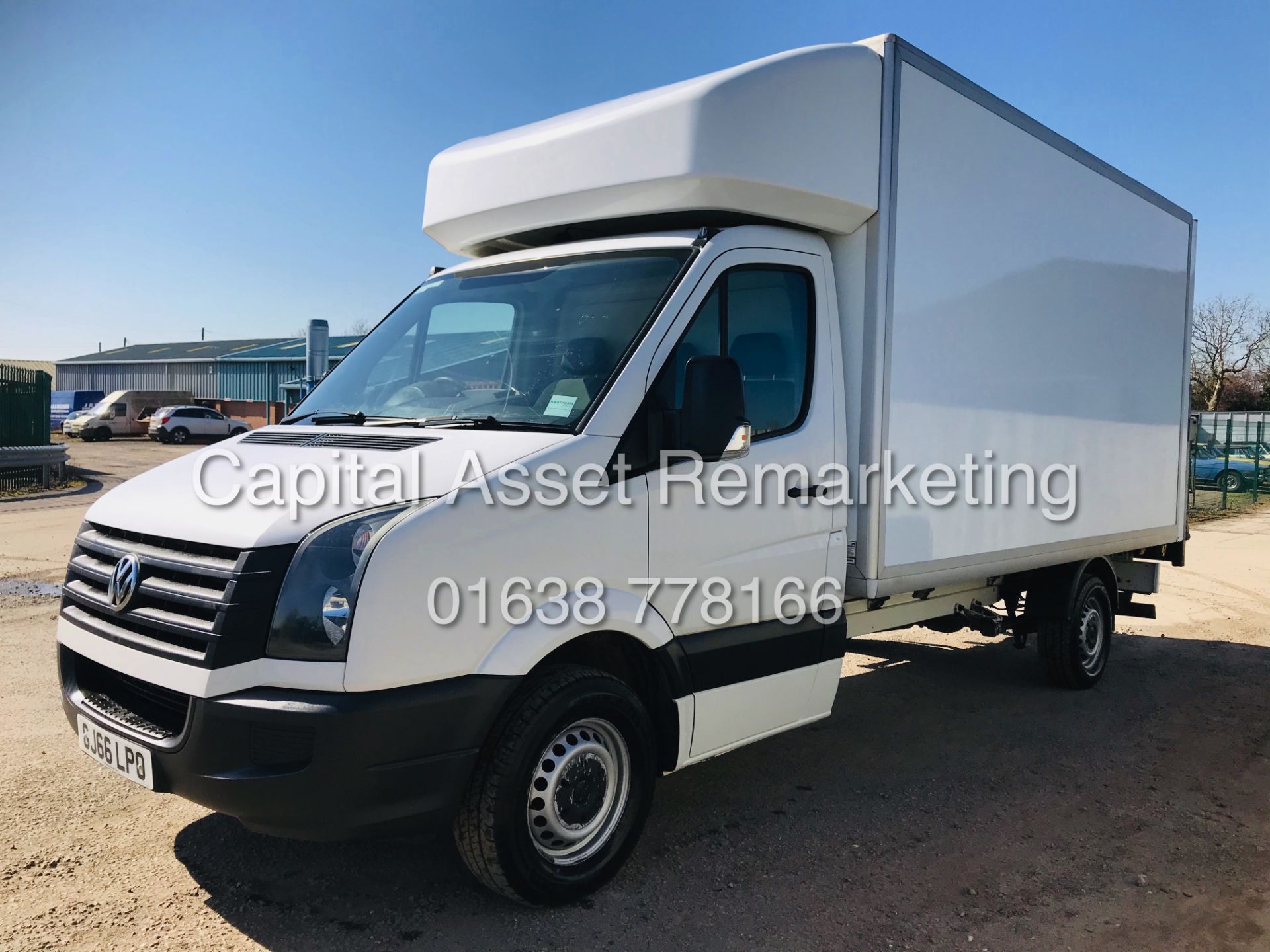 ON SALE VOLKSWAGEN CRAFTER 2.0TDI "136BHP" 14FT LUTON (2017 MODEL) TAIL LIFT (EURO 6) 1 OWNER - Image 6 of 18