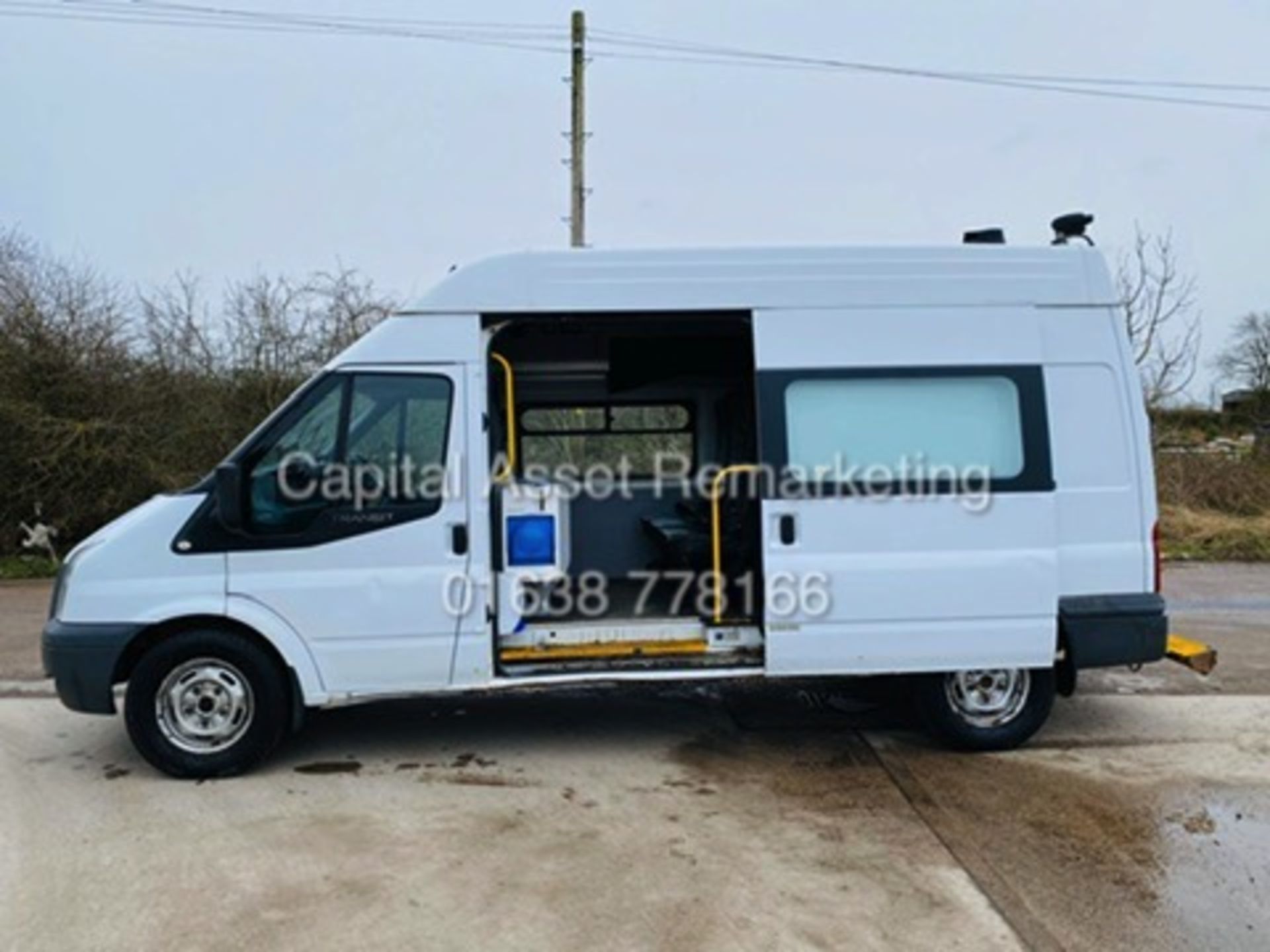 (On Sale) FORD TRANSIT 2.4TDCI T350L (2011) 6 SEATER *MESSING UNIT* 1 OWNER - CLARKS CONVERSION