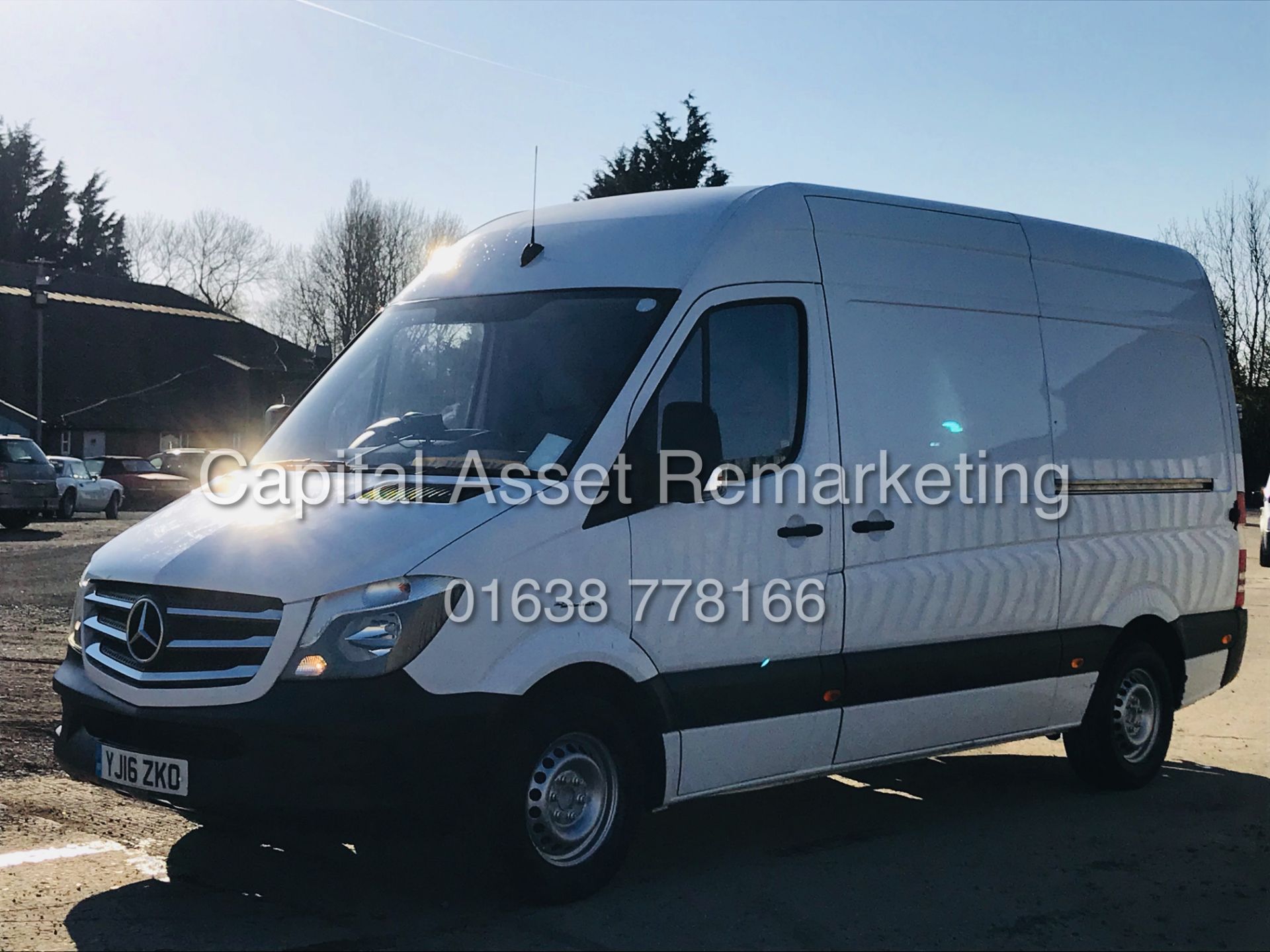 On Sale MERCEDES SPRINTER 313CDI *PREMIUM 2Oth ANNIVERSARY* (16 REG) 1 OWNER FSH *AIR CON & SAT NAV* - Image 9 of 42