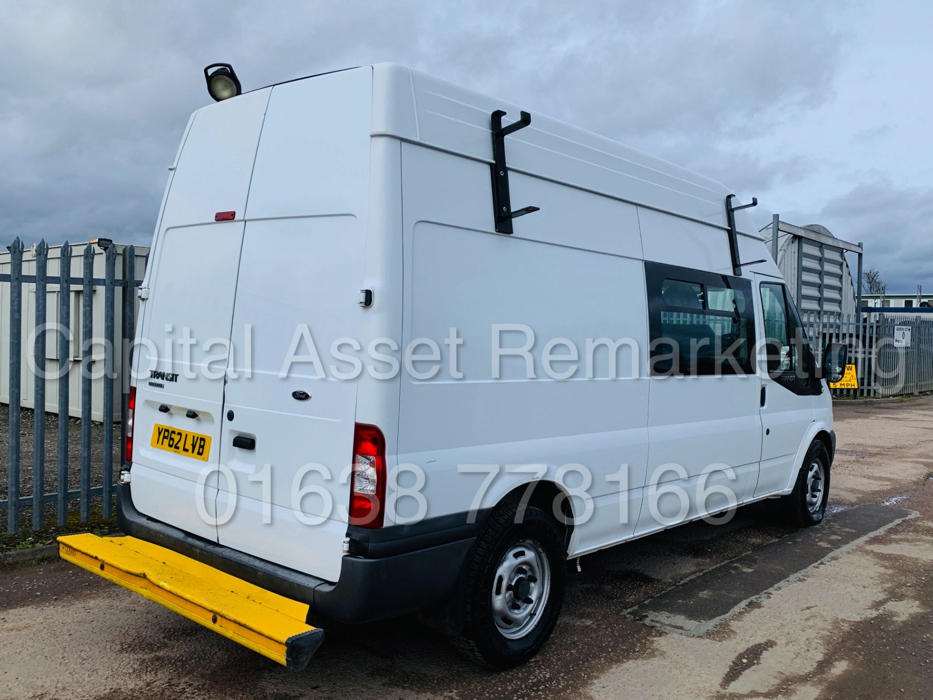 FORD TRANSIT T350 *LWB - 6 SEATER MESSING UNIT* (2013 MODEL) '2.2 TDCI' *CLARKS CONVERSION* - Image 11 of 43