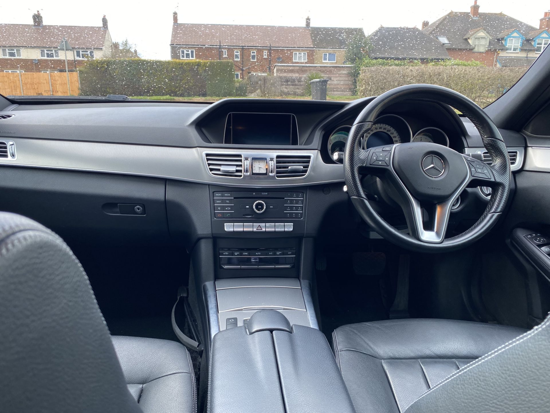 On Sale MERCEDES E220d SPECIAL EQUIPMENT 7G TRONIC AUTO - 15 REG - SAT NAV - LEATHER - HUGE SPEC - Image 10 of 25