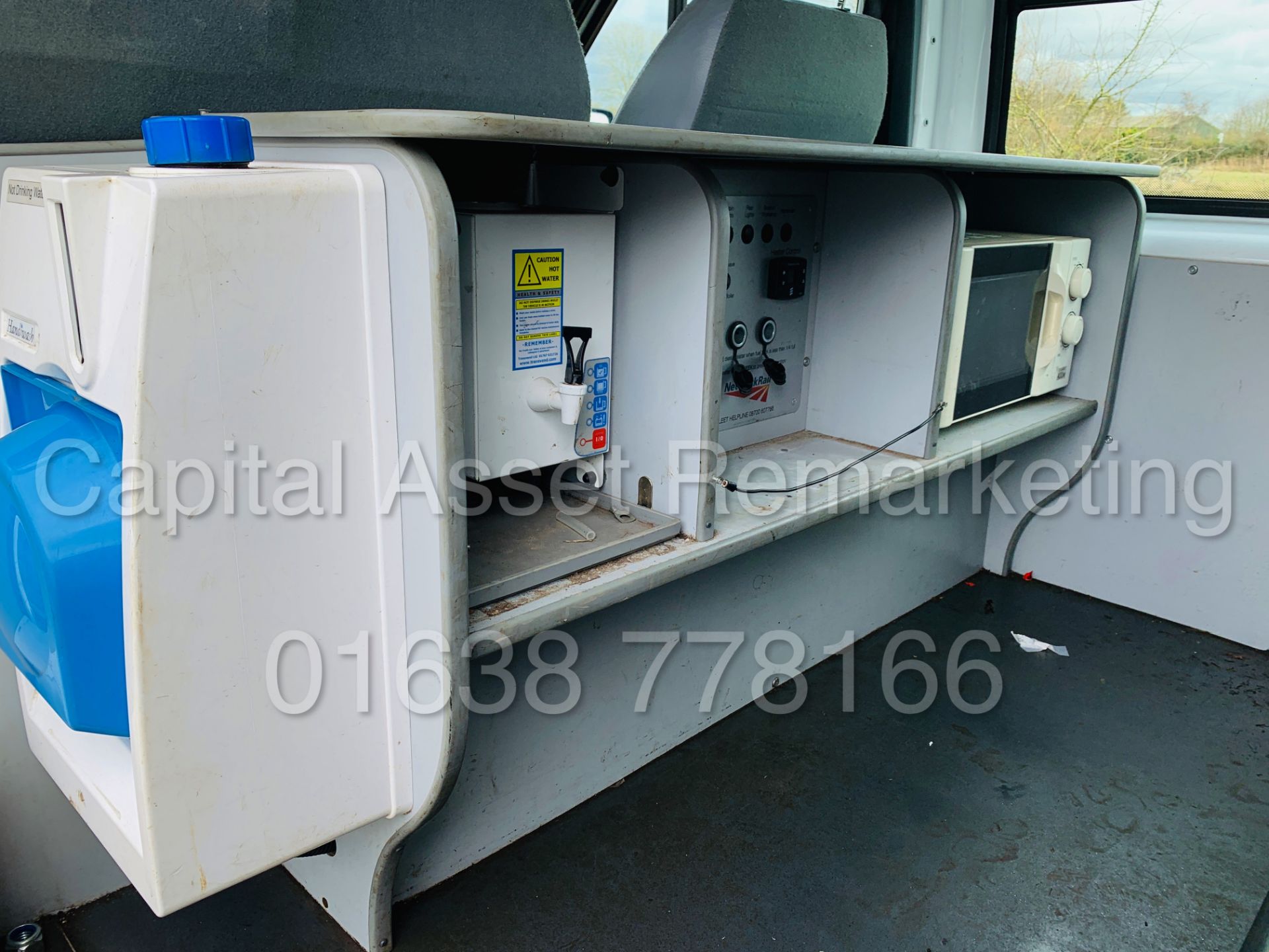 FORD TRANSIT T350 *LWB - 6 SEATER MESSING UNIT* (2013 MODEL) '2.2 TDCI' *CLARKS CONVERSION* - Image 22 of 43