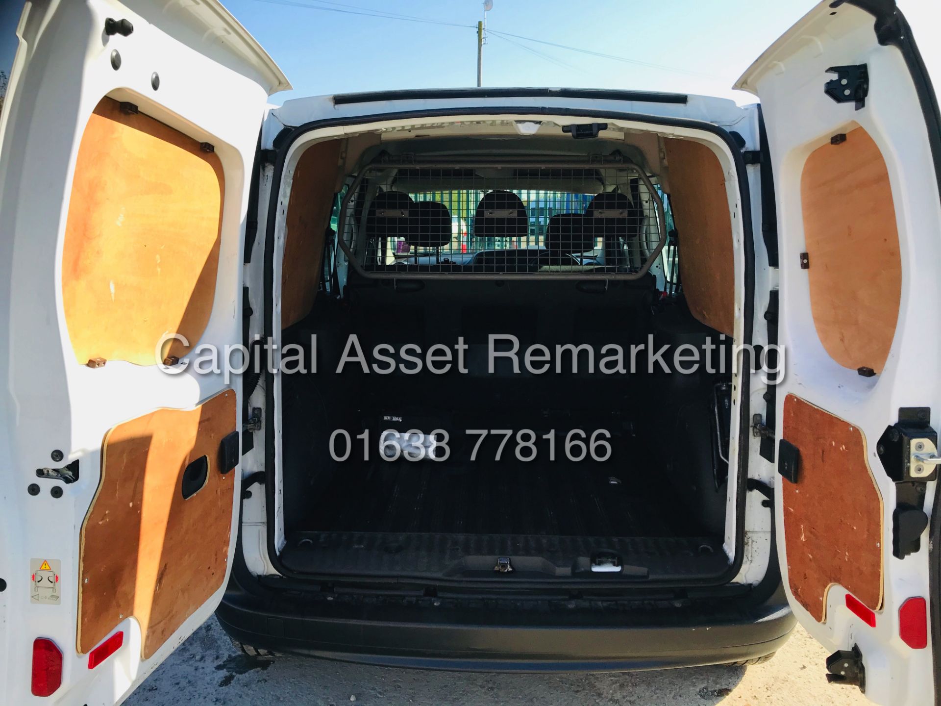 (On Sale) MERCEDES CITAN 109 CDI *XLWB - 5 SEATER CREW VAN* (65 REG) *CRUISE* (1 OWNER-FULL HISTORY) - Image 35 of 38