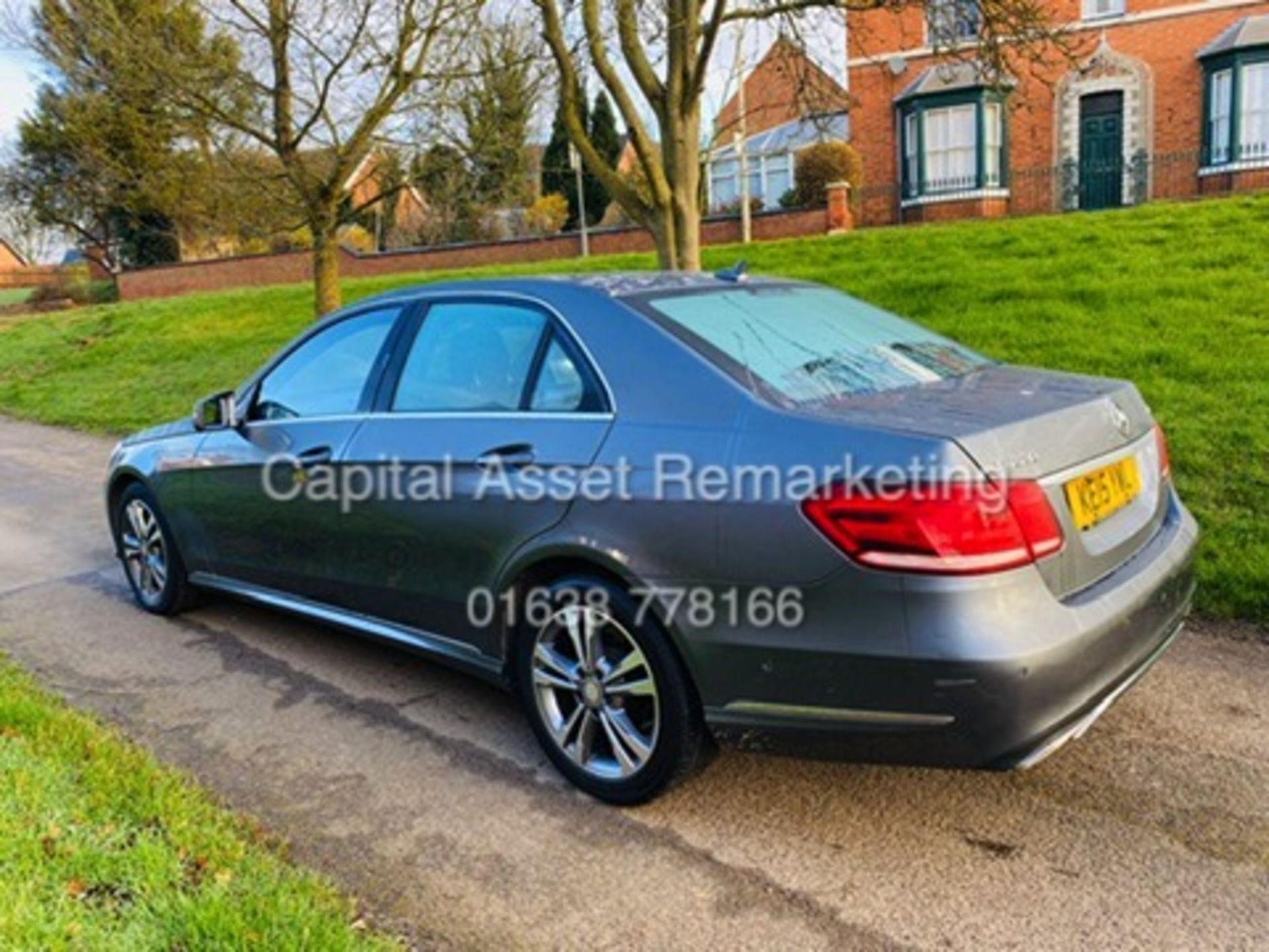 On Sale MERCEDES E220d "SPECIAL EQUIPMENT" 7G TRONIC AUTO (15 REG) SAT NAV - LEATHER - GREAT SPEC - Image 6 of 27