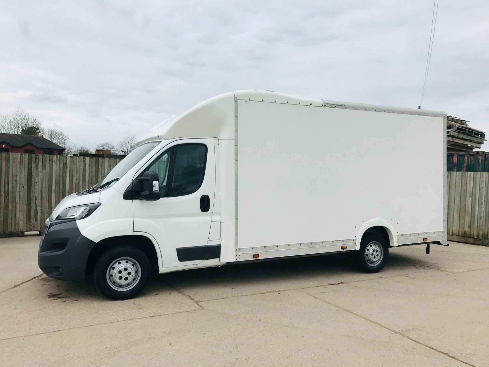 PEUGEOT BOXER 2.2HDI 335 MODEL (16 REG) LWB LUTON / MAXI-MOVER / BOX VAN - 1 OWNER FSH - REMOVALS ? - Bild 8 aus 31