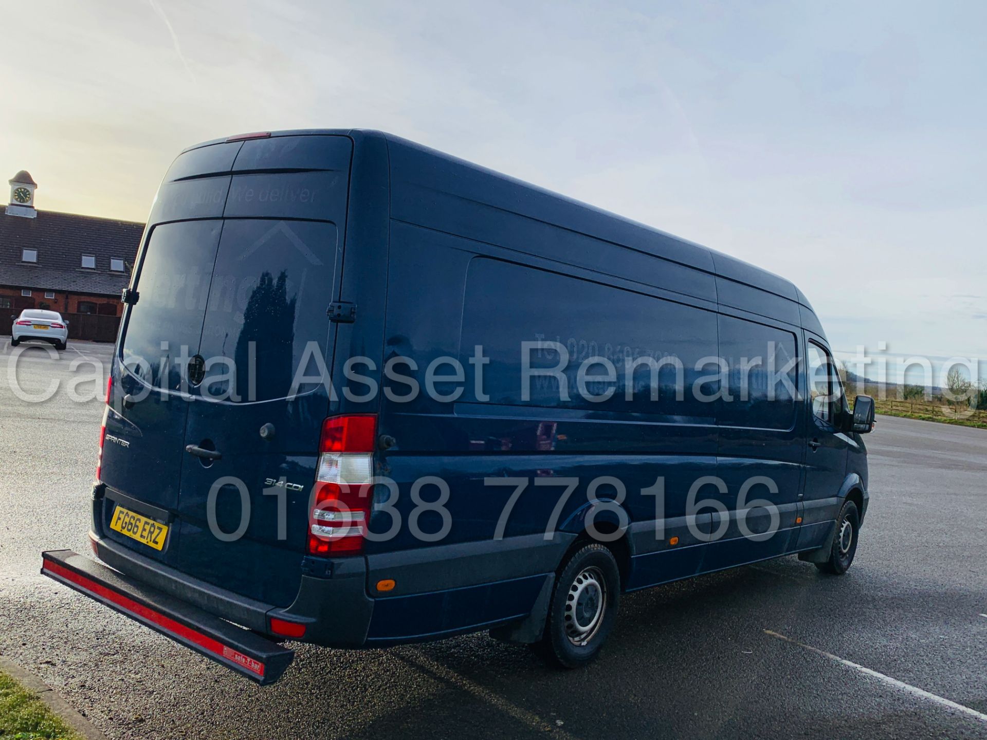 MERCEDES-BENZ SPRINTER 314 CDI *4.7 XLWB HI-ROOF* (2017 MODEL -EURO 6 / AD-BLUE) *SAT NAV & AIR CON* - Image 11 of 37