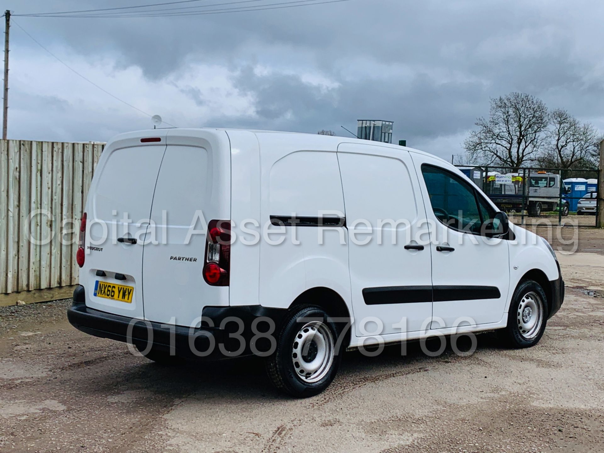 (On Sale) PEUGEOT PARTNER *750 S* LWB - PANEL VAN (66 REG) '1.6 HDI - EURO 6' *U-LEZ* (1 OWNER) - Bild 13 aus 40