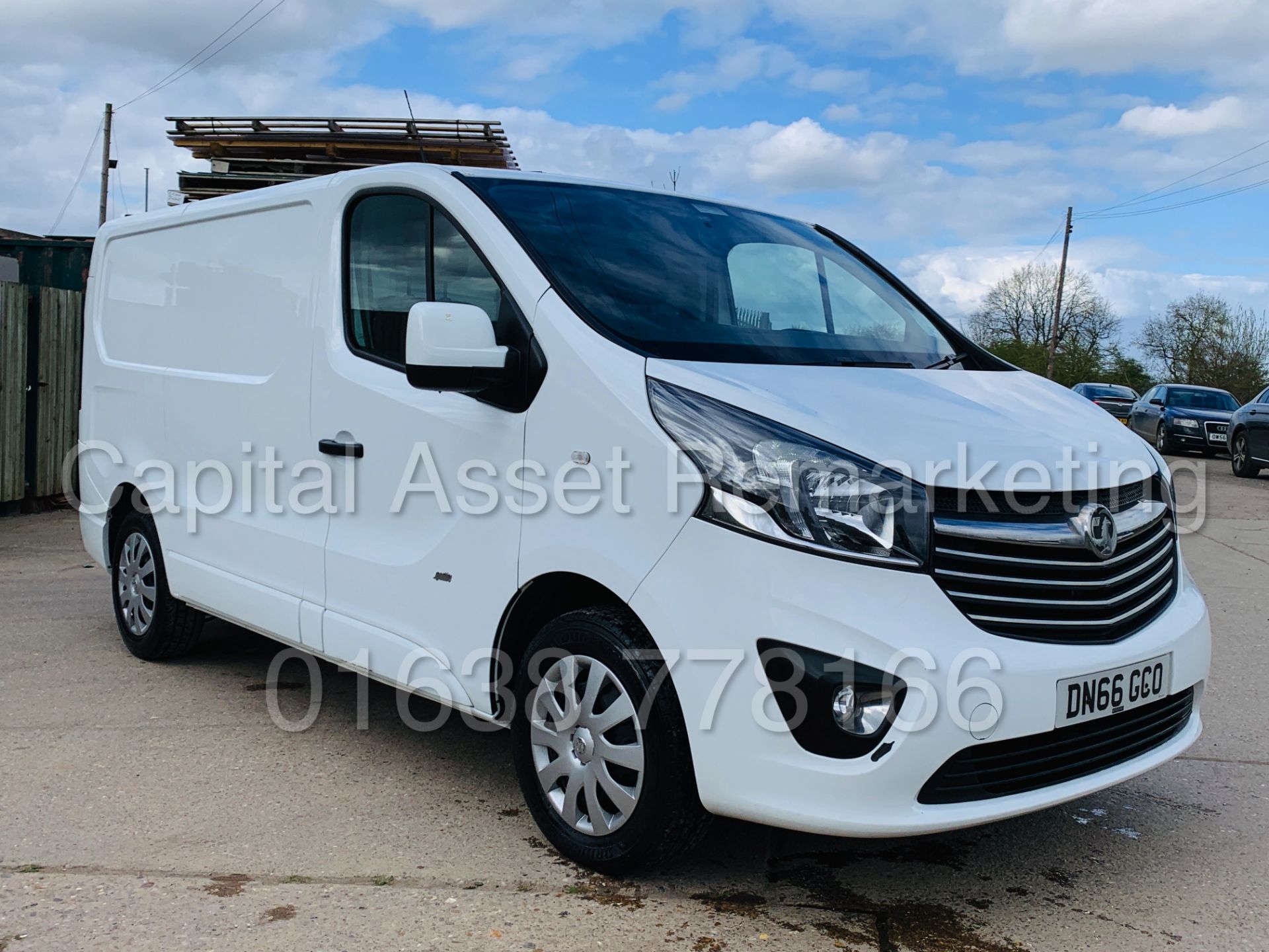 VAUXHALL VIVARO *SPORTIVE* SWB - PANEL VAN (2017 - EURO 6 MODEL) '1.6 CDTI - 6 SPEED' (1 OWNER) - Bild 3 aus 40