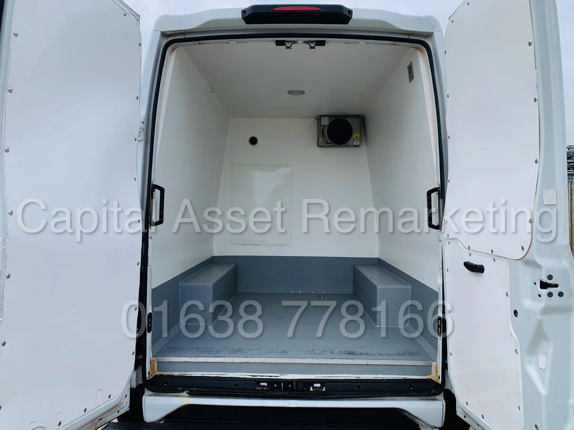 (On Sale) IVECO DAILY 35S13 *FRIDGE / FREEZER VAN* (2016-NEW MODEL) '2.3 DIESEL - 6 SPEED' *SAT NAV* - Image 14 of 27