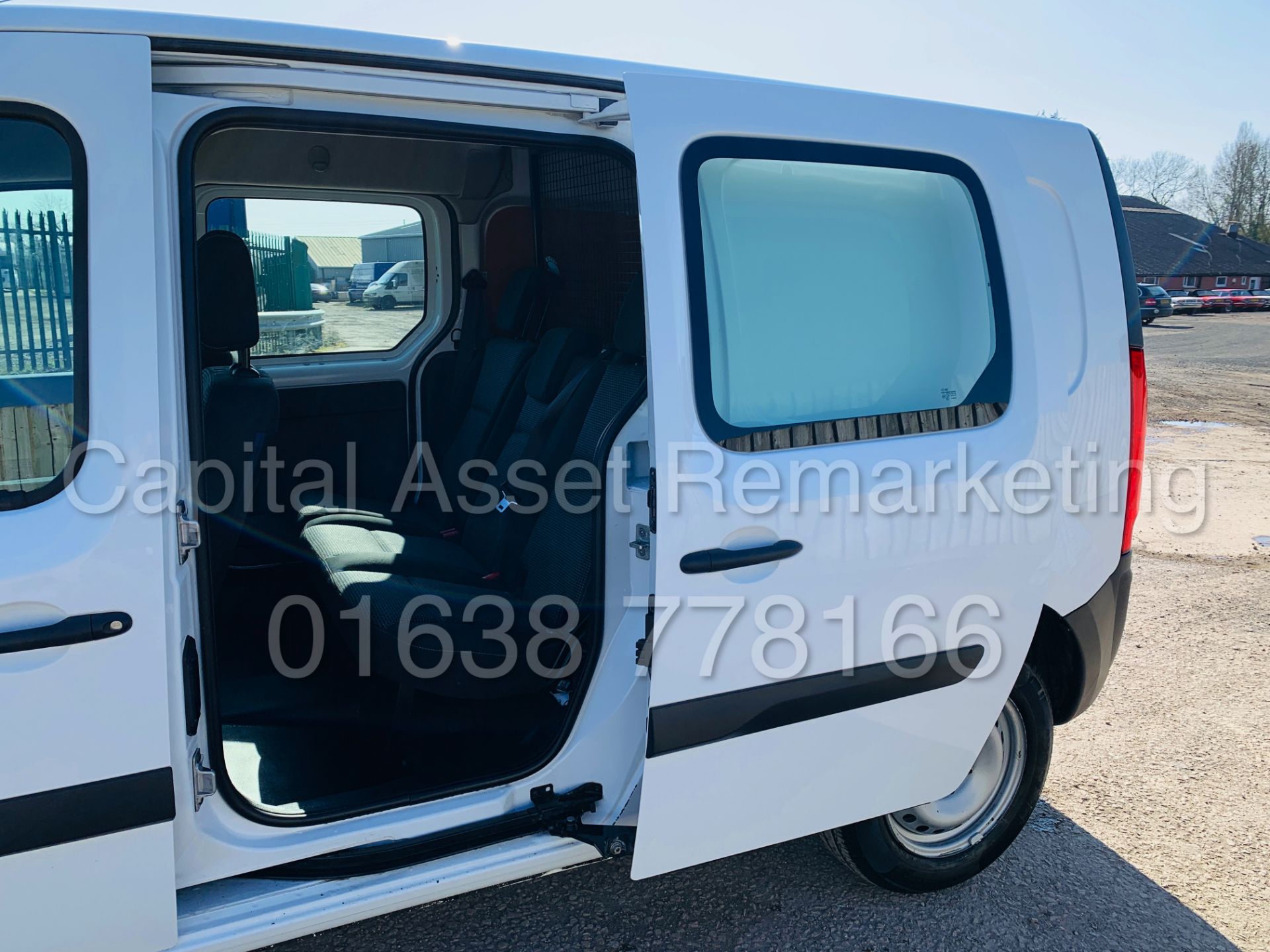 MERCEDES-BENZ CITAN 109 CDI *XLWB- 5 SEATER CREW VAN* (2016) *CRUISE CONTROL* (1 OWNER-FULL HISTORY) - Image 22 of 41