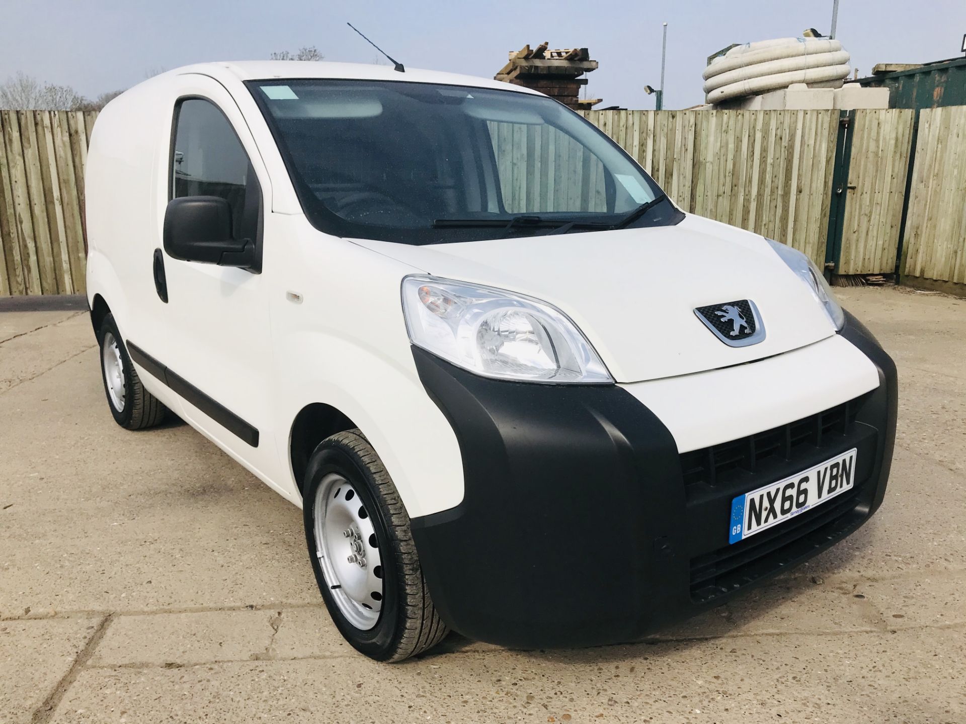 ON SALE PEUGEOT BIPPER 1.3"HDI" PROFESSIONAL (2017 MODEL) 1 OWNER FSH *AIR CON* EURO 6 - SLD - Image 3 of 31