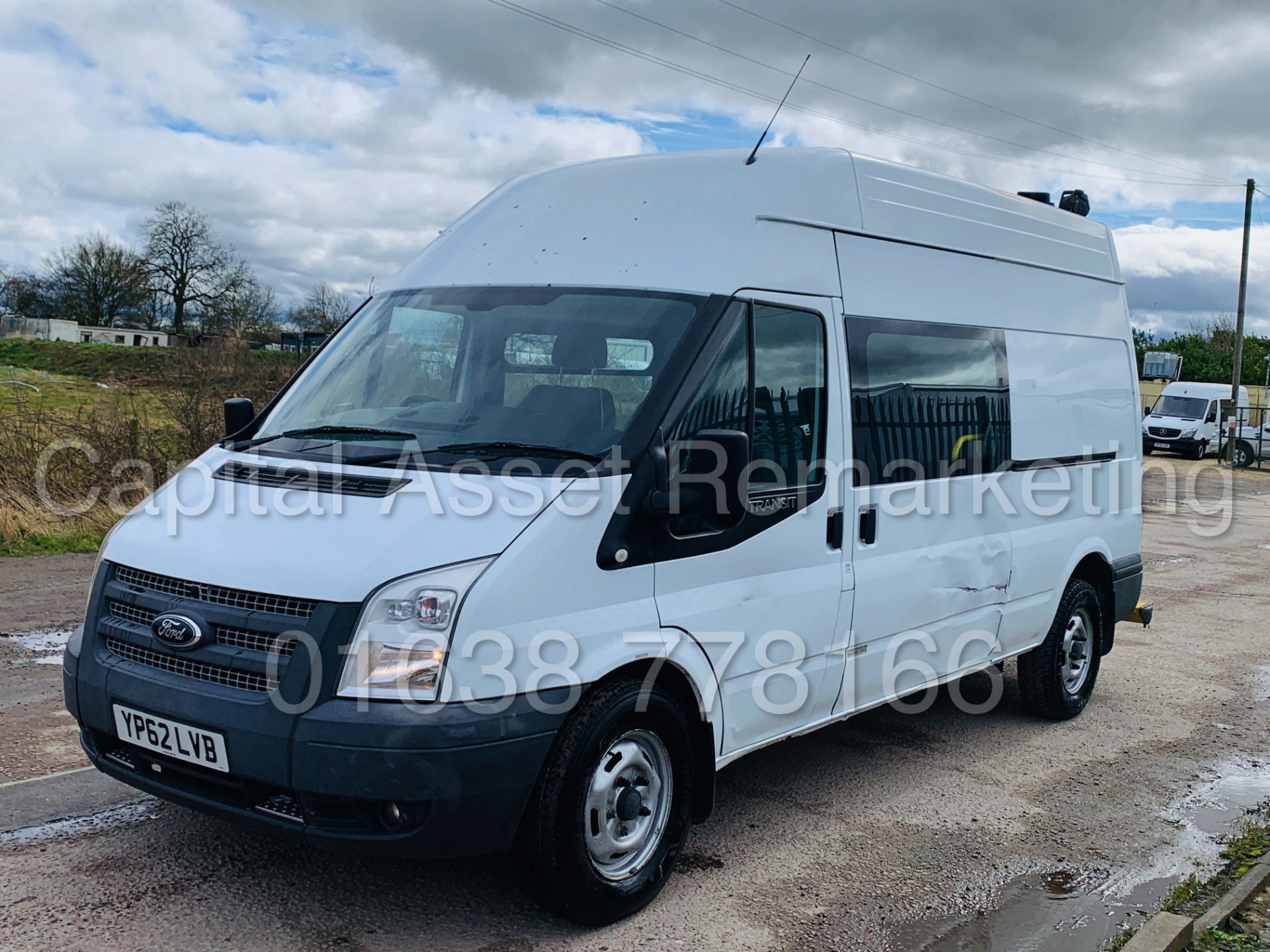 FORD TRANSIT T350 *LWB - 6 SEATER MESSING UNIT* (2013 MODEL) '2.2 TDCI' *CLARKS CONVERSION* - Image 6 of 43