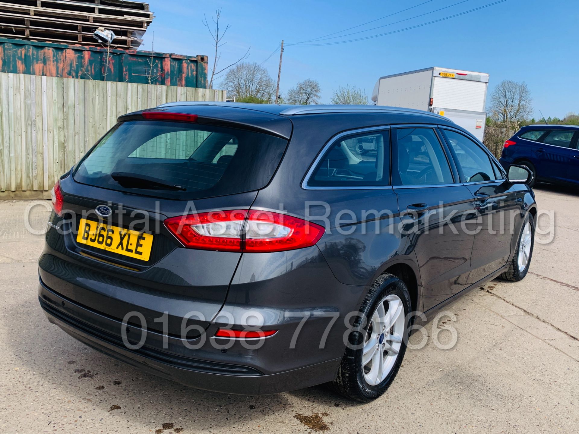 FORD MONDEO *ZETEC EDITION* 5 DOOR ESTATE (2017 - EURO 6 MODEL) '2.0 TDCI - 150 BHP- AUTO' (1 OWNER) - Image 13 of 42