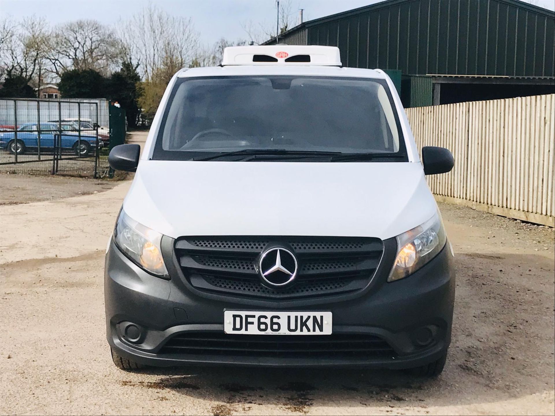 ON SALE MERCEDES VITO 114CDI XLWB (2017 MODEL) FRIDGE / CHILLER *EURO 6* 1 OWNER - GAH FITTED UNIT - Image 3 of 19