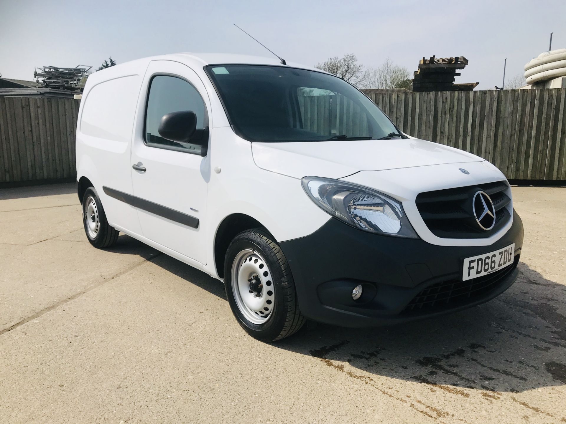 (ON SALE) MERCEDES CITAN 109CDI *BLUE EFFICIENCY EURO 6* LWB (2017 MODEL) 1 OWNER FSH - SIDE DOOR - Image 6 of 26