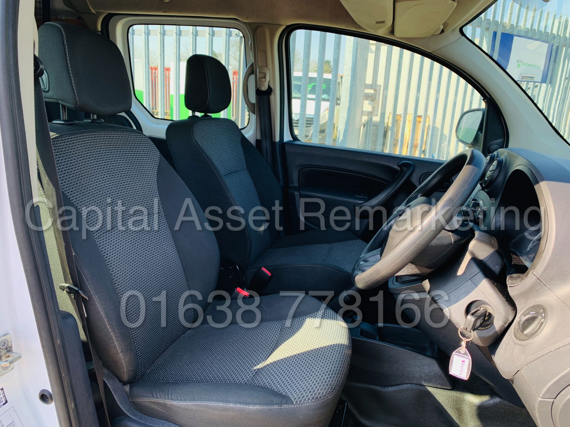 MERCEDES-BENZ CITAN 109 CDI *XLWB- 5 SEATER CREW VAN* (2016) *CRUISE CONTROL* (1 OWNER-FULL HISTORY) - Image 32 of 43