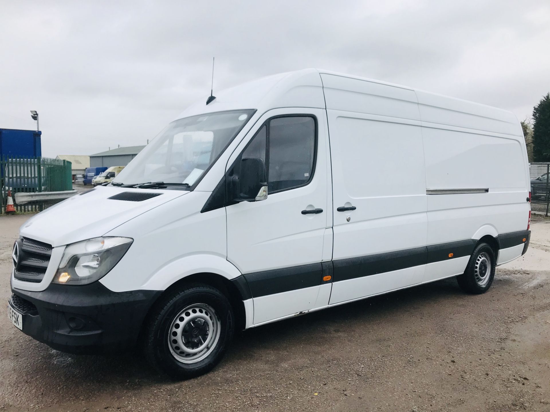 ON SALE MERCEDES SPRINTER 313CDI "130BHP - 6 SPEED" 4.2MTR LWB / HI TOP (15 REG) 1 OWNER FSH - Image 7 of 20