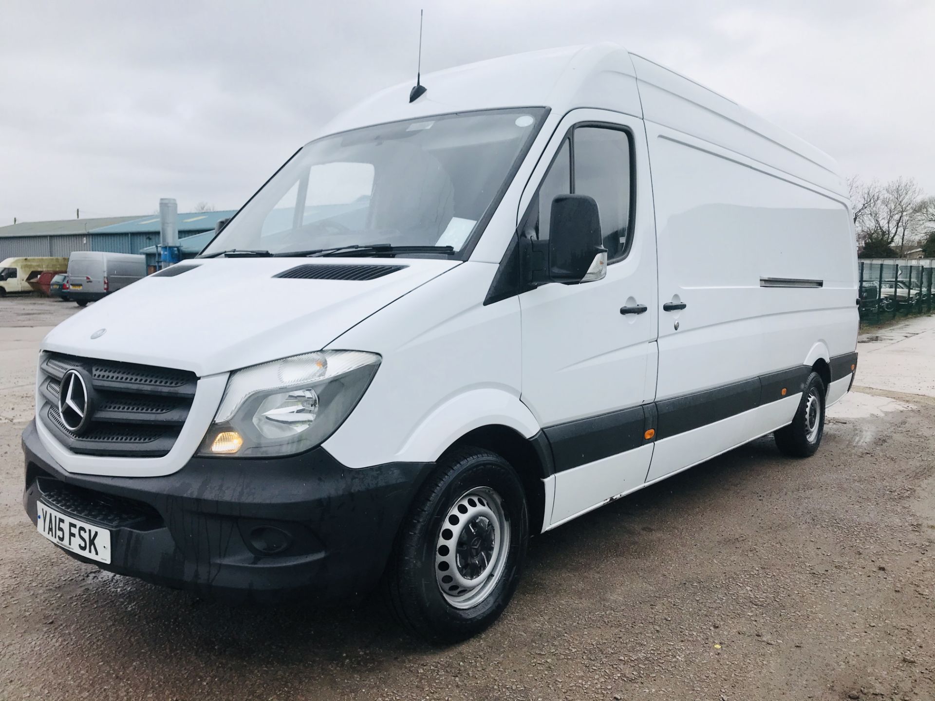 ON SALE MERCEDES SPRINTER 313CDI "130BHP - 6 SPEED" 4.2MTR LWB / HI TOP (15 REG) 1 OWNER FSH - Image 5 of 20