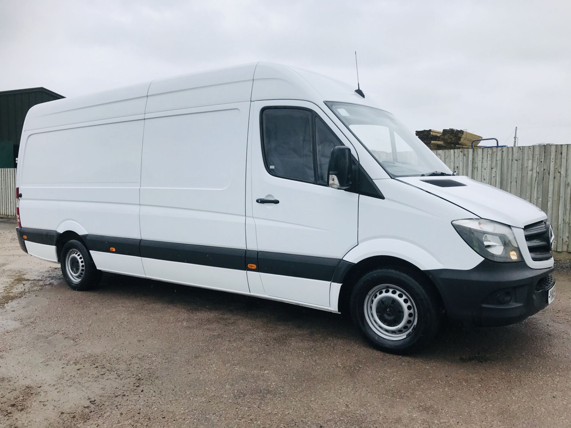 ON SALE MERCEDES SPRINTER 313CDI "130BHP - 6 SPEED" 4.2MTR LWB / HI TOP (15 REG) 1 OWNER FSH