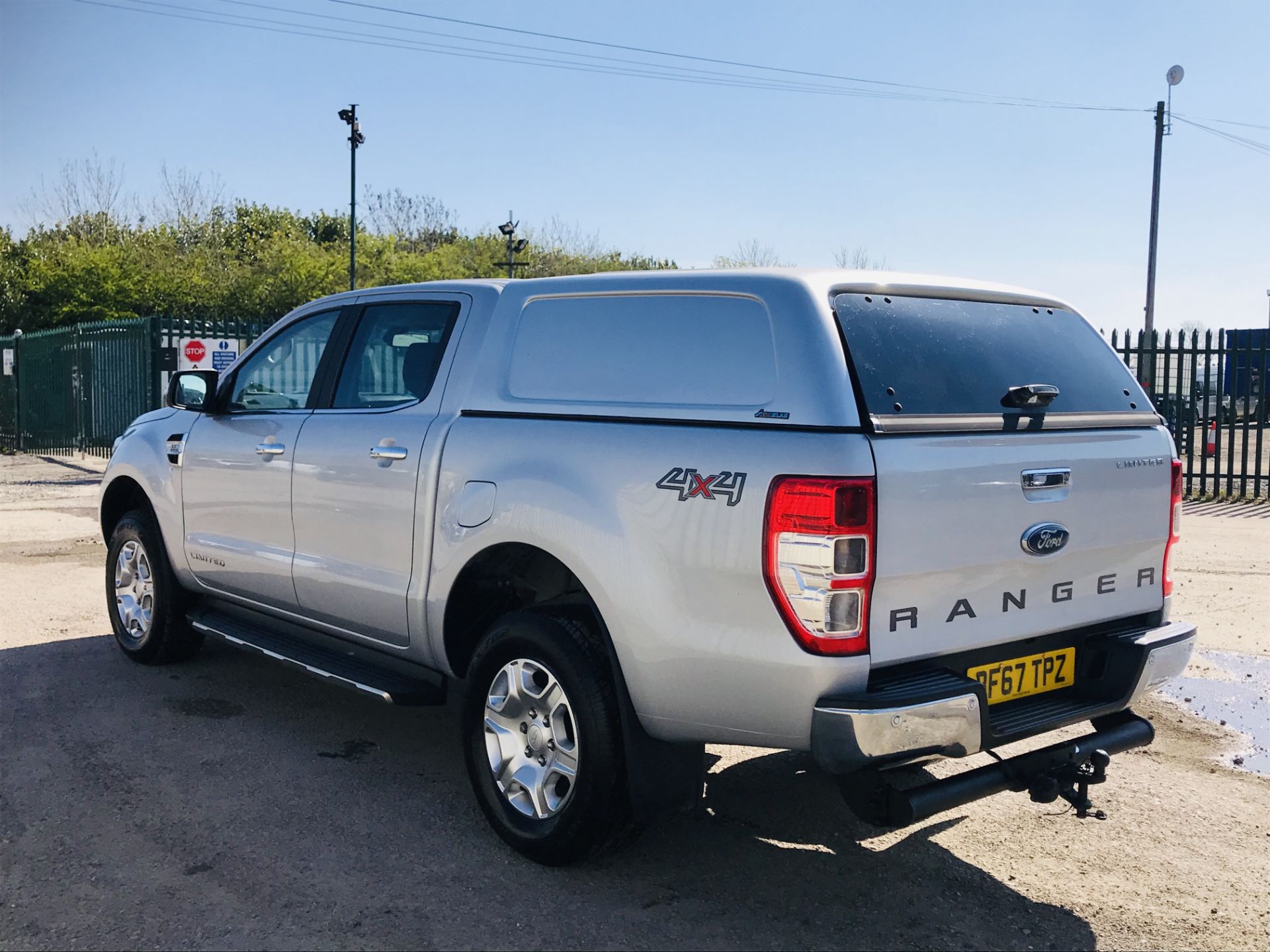 On Sale FORD RANGER "LIMITED" TDCI "AUTO" DOUBLE/CAB 4X4 - (2018 MODEL) 1 OWNER - HUGE SPEC - LOOK - Image 9 of 38