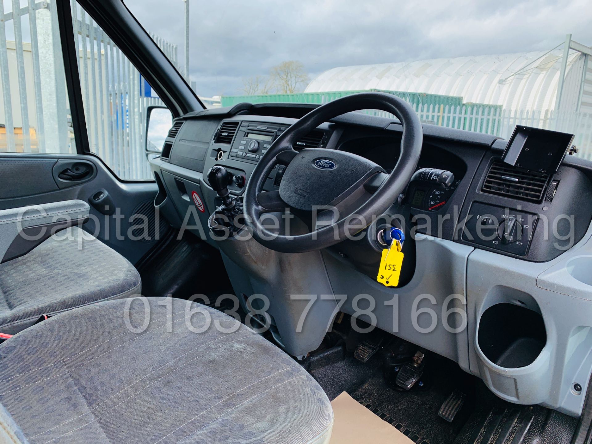 FORD TRANSIT T350 *LWB - 6 SEATER MESSING UNIT* (2013 MODEL) '2.2 TDCI' *CLARKS CONVERSION* - Image 32 of 43