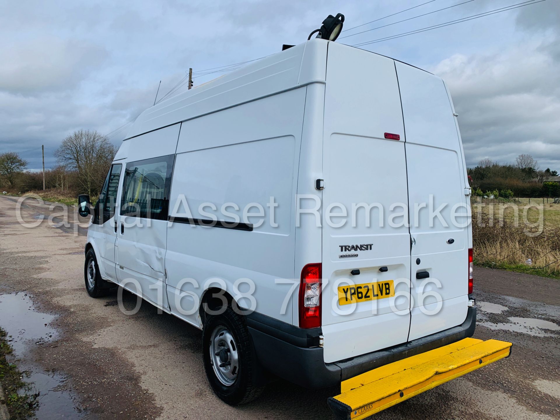 FORD TRANSIT T350 *LWB - 6 SEATER MESSING UNIT* (2013 MODEL) '2.2 TDCI' *CLARKS CONVERSION* - Image 8 of 43