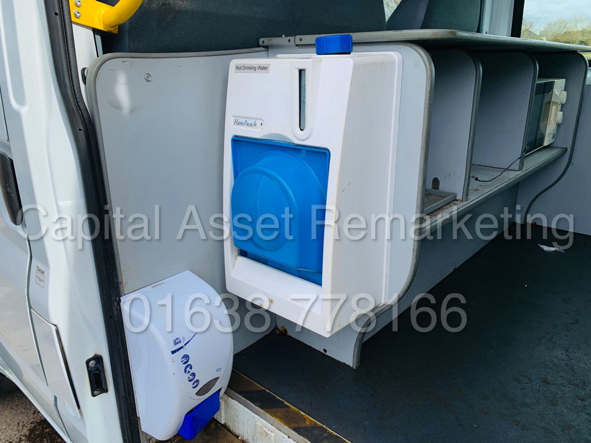 FORD TRANSIT T350 *LWB - 6 SEATER MESSING UNIT* (2013 MODEL) '2.2 TDCI' *CLARKS CONVERSION* - Image 21 of 43