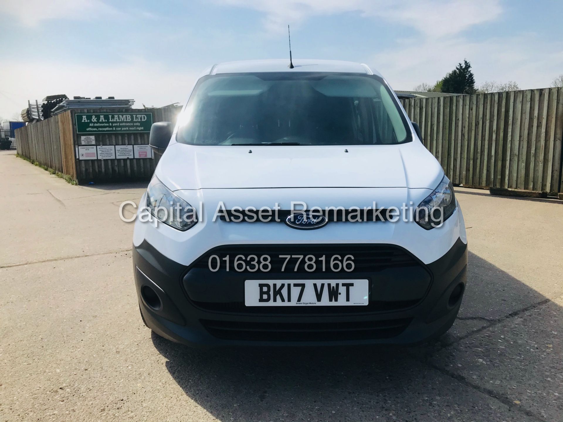 On Sale FORD TRANSIT CONNECT *5 SEATER CREW VAN* (2017 - EURO 6) '1.5 TDCI - (1 OWNER-FULL HISTORY) - Image 4 of 23