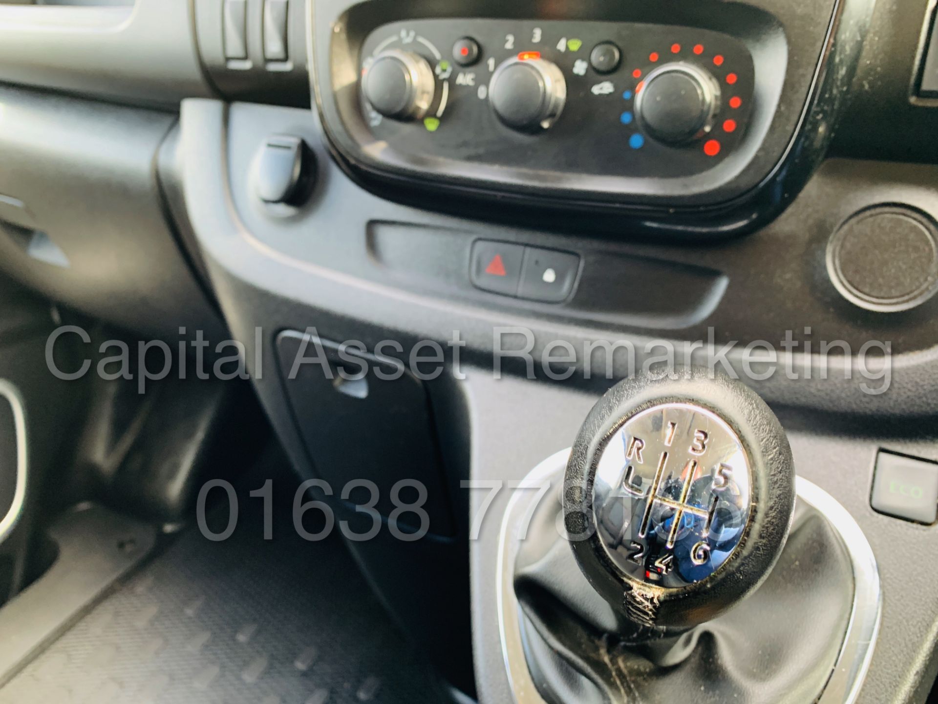 On Sale VAUXHALL VIVARO *SPORTIVE* SWB - PANEL VAN (2017 - EURO 6 MODEL) '1.6 CDTI -' (1 OWNER) - Image 36 of 41