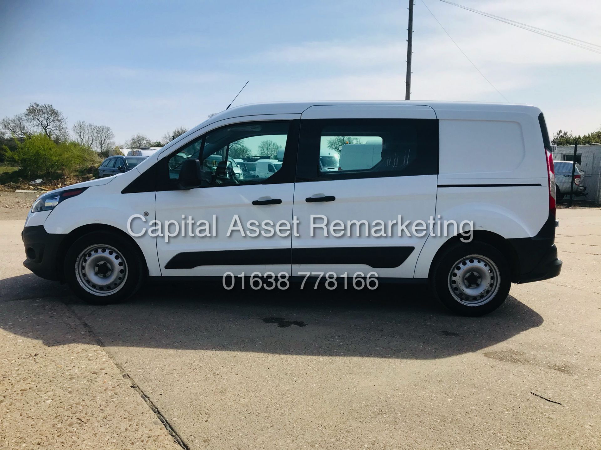 On Sale FORD TRANSIT CONNECT *5 SEATER CREW VAN* (2017 - EURO 6) '1.5 TDCI - (1 OWNER-FULL HISTORY) - Image 8 of 23