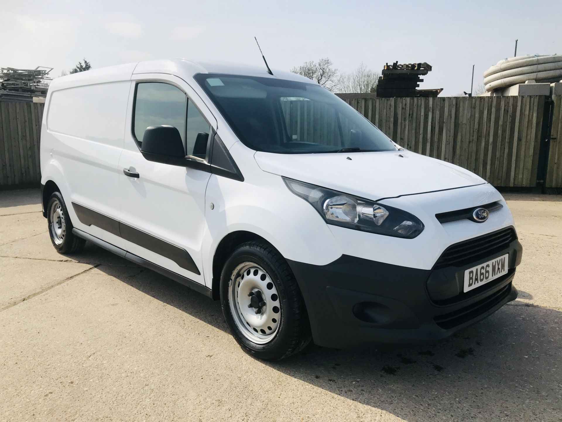 ON SALE FORD TRANSIT CONNECT 1.6TDCI ECO-TECH 'LWB' 2017 REG - 1 OWNER - FSH - EURO 6"ULEZ COMPLIANT - Image 3 of 30