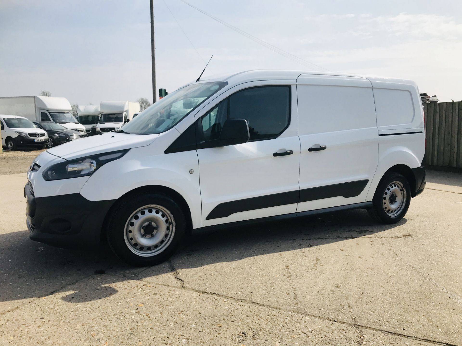 ON SALE FORD TRANSIT CONNECT 1.6TDCI ECO-TECH 'LWB' 2017 REG - 1 OWNER - FSH - EURO 6"ULEZ COMPLIANT - Image 7 of 30