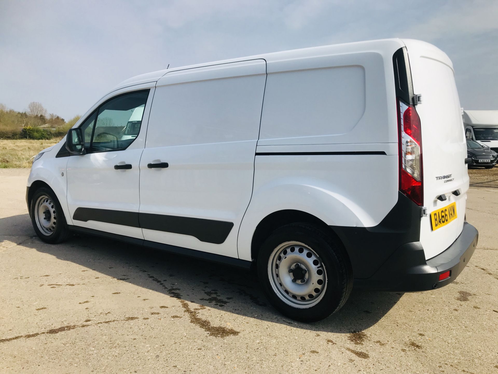 ON SALE FORD TRANSIT CONNECT 1.6TDCI ECO-TECH 'LWB' 2017 REG - 1 OWNER - FSH - EURO 6"ULEZ COMPLIANT - Image 9 of 30