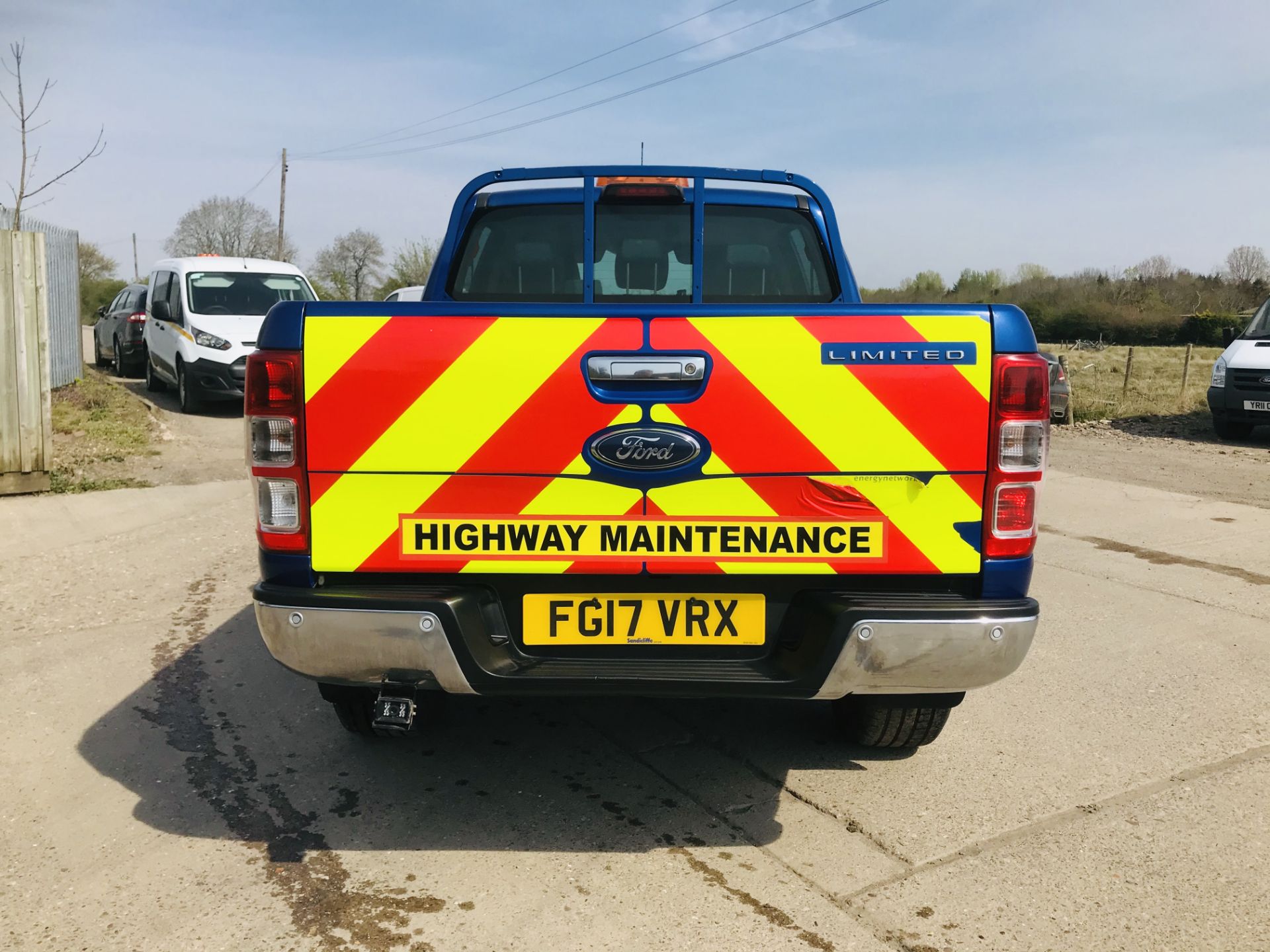 ON SALE FORD RANGER 2.2TDCI "LIMITED" D/C PICK UP (17 REG) 1 OWNER FSH - FULL LEATHER - CLIMATE & AC - Image 10 of 38