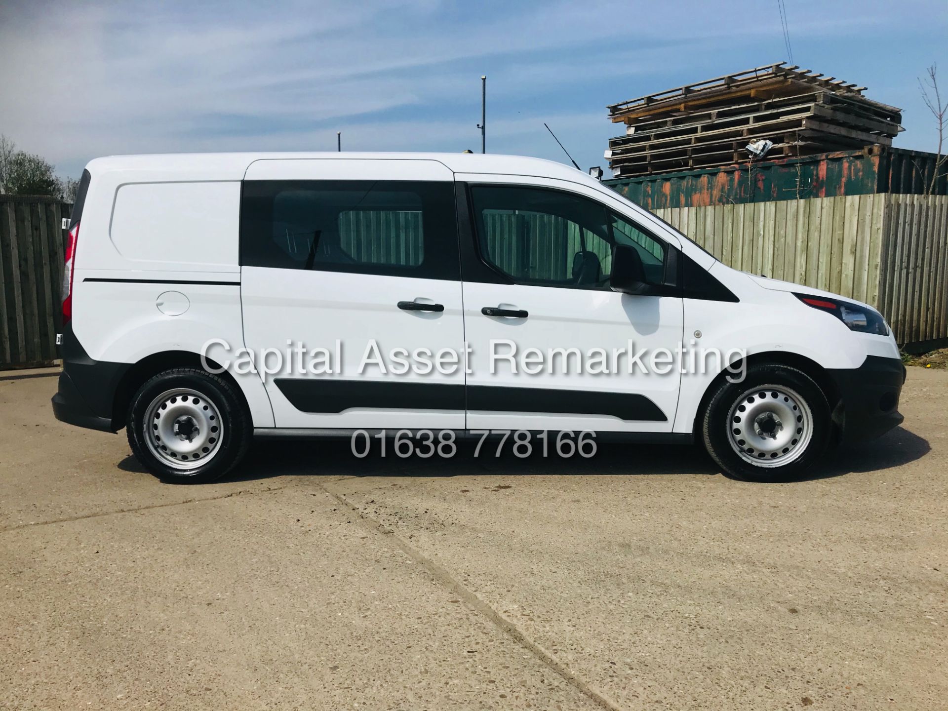 On Sale FORD TRANSIT CONNECT *5 SEATER CREW VAN* (2017 - EURO 6) '1.5 TDCI - (1 OWNER-FULL HISTORY) - Image 12 of 23