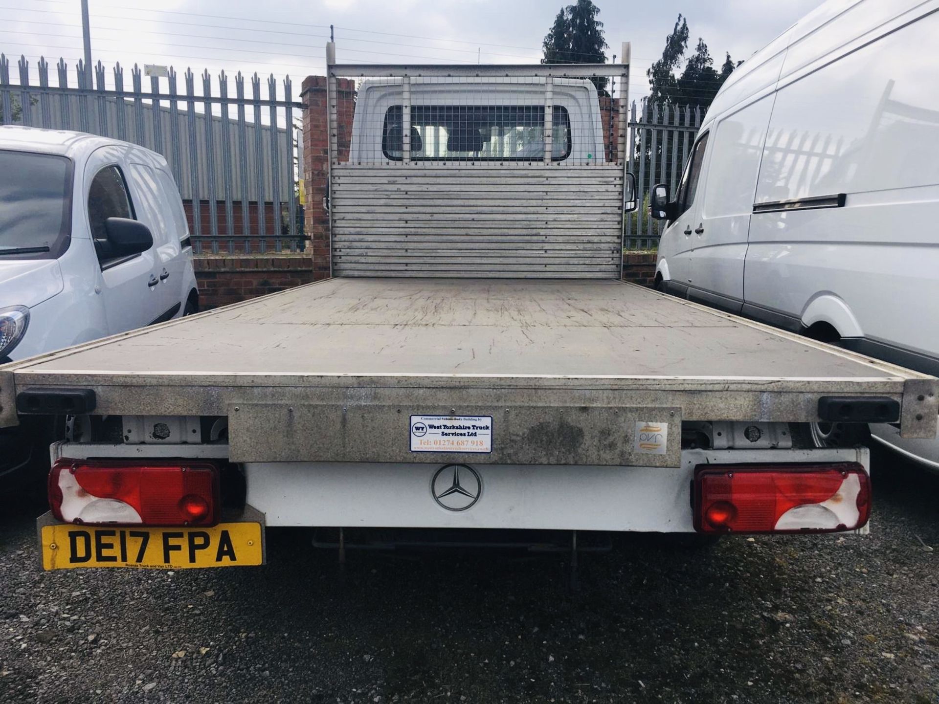 (ON SALE) MERCEDES SPRINTER 314CDI (140 BHP) "LONG WHEEL BASE FLATBED" 17 REG - 1 OWNER - ELEC PACK - Image 2 of 10