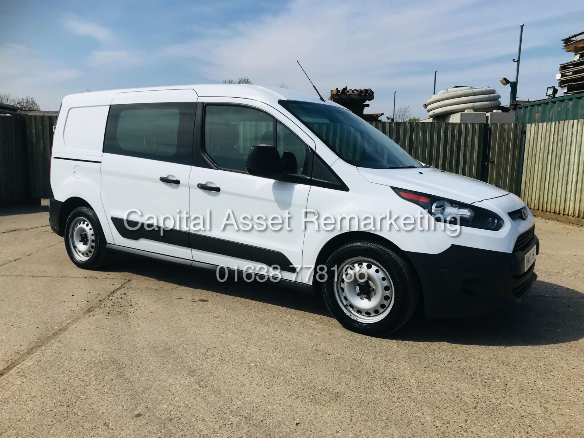 On Sale FORD TRANSIT CONNECT *5 SEATER CREW VAN* (2017 - EURO 6) '1.5 TDCI - (1 OWNER-FULL HISTORY)